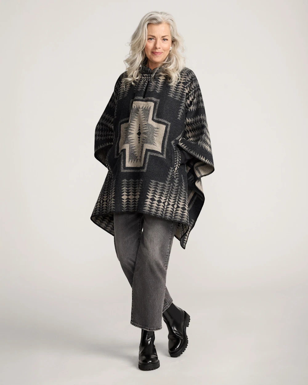 Pendleton Poncho in Harding Black and Tan