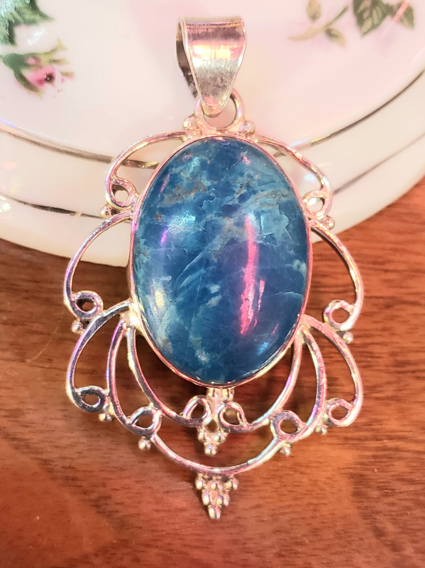 .925 Apatite Pendant / .925 36 inch MILOR Italy Chain