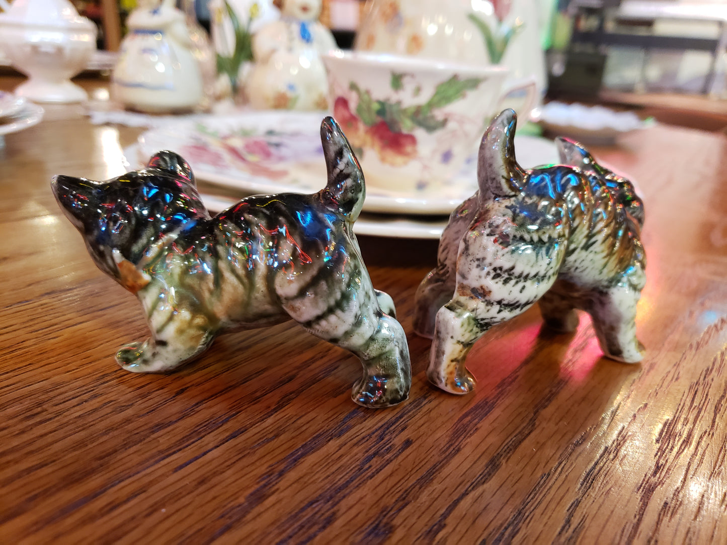 Royal Empress Crouching Cat Set