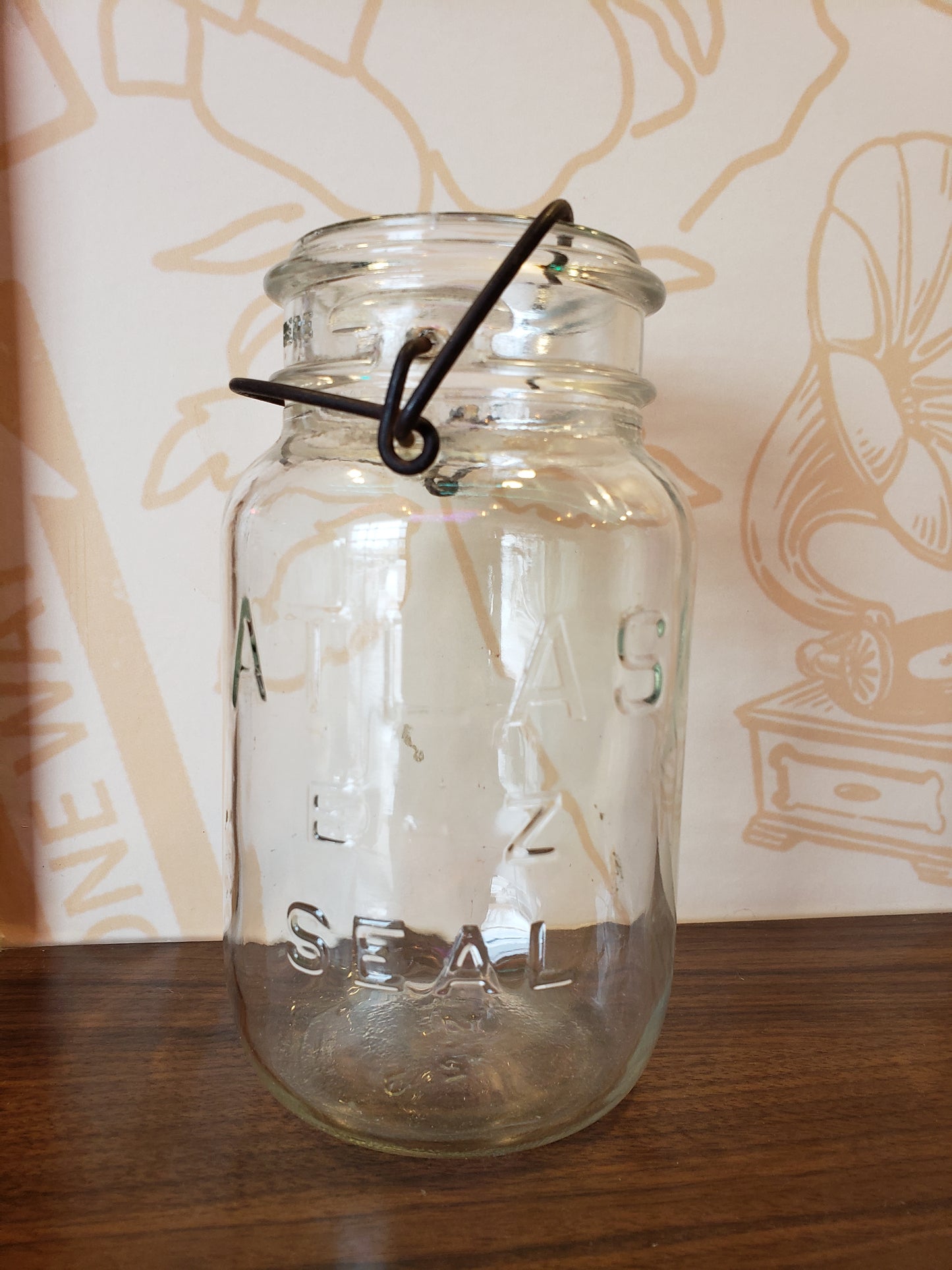 Atlas EZ Seal glass jar with metal bail