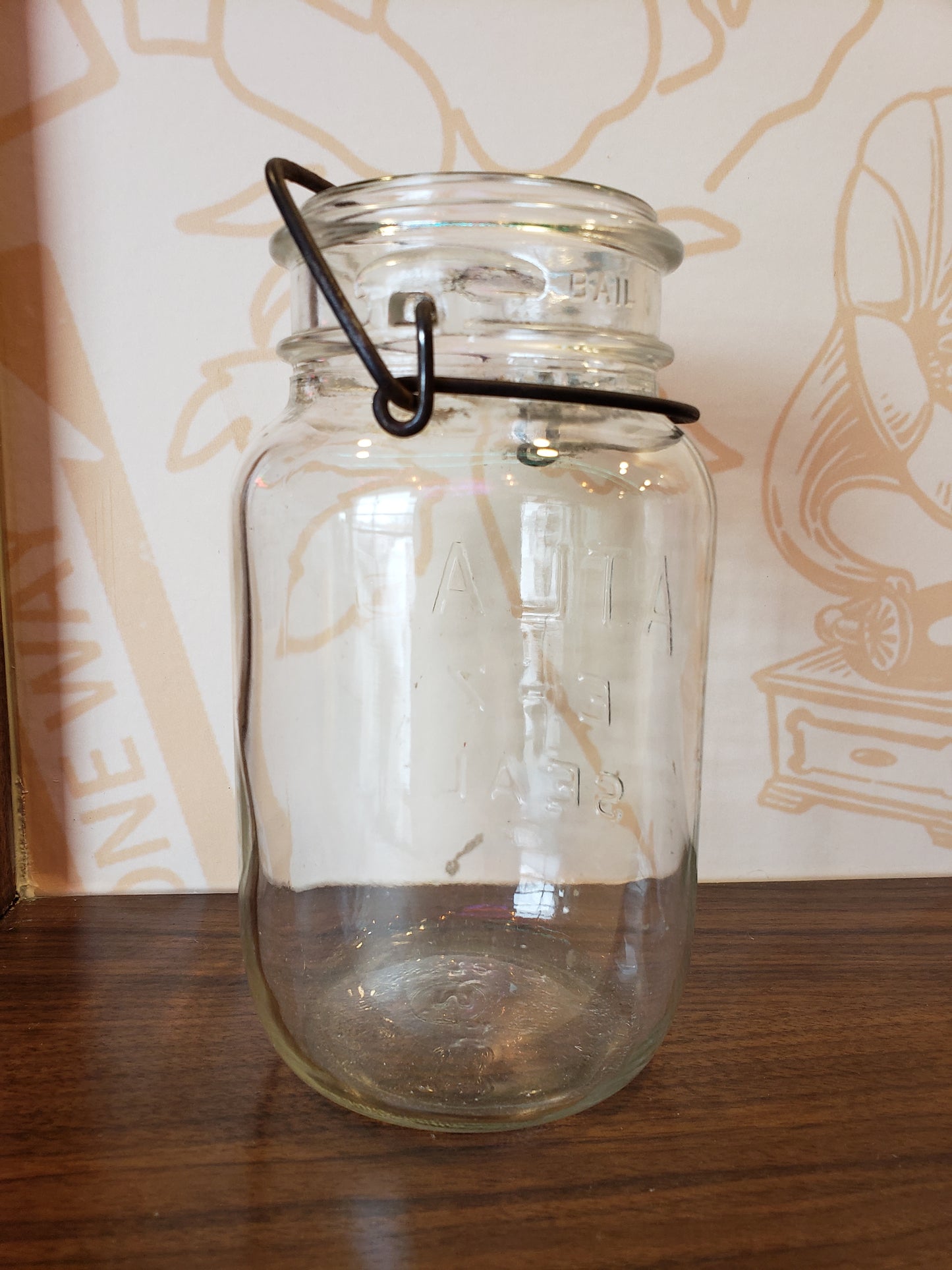 Atlas EZ Seal glass jar with metal bail