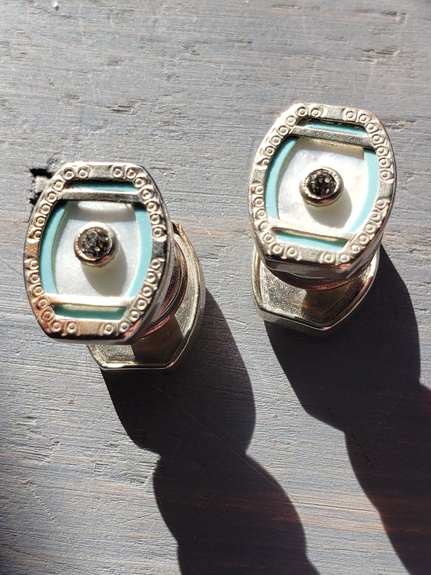 1920s mother of pearl & silver snap cuff links