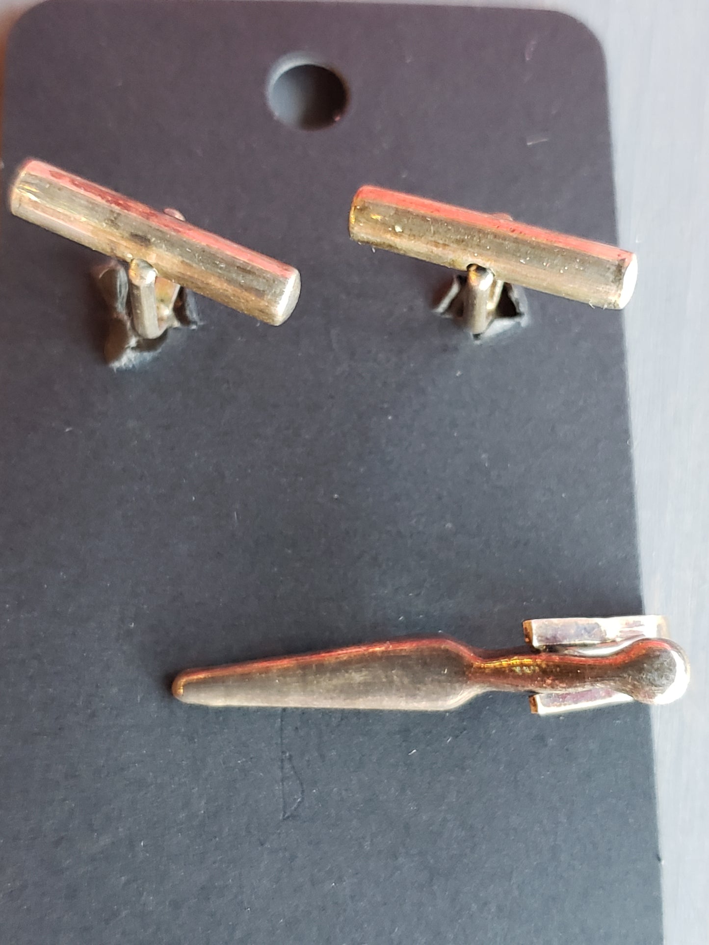 Chinese Mother of Pearl cuff link set