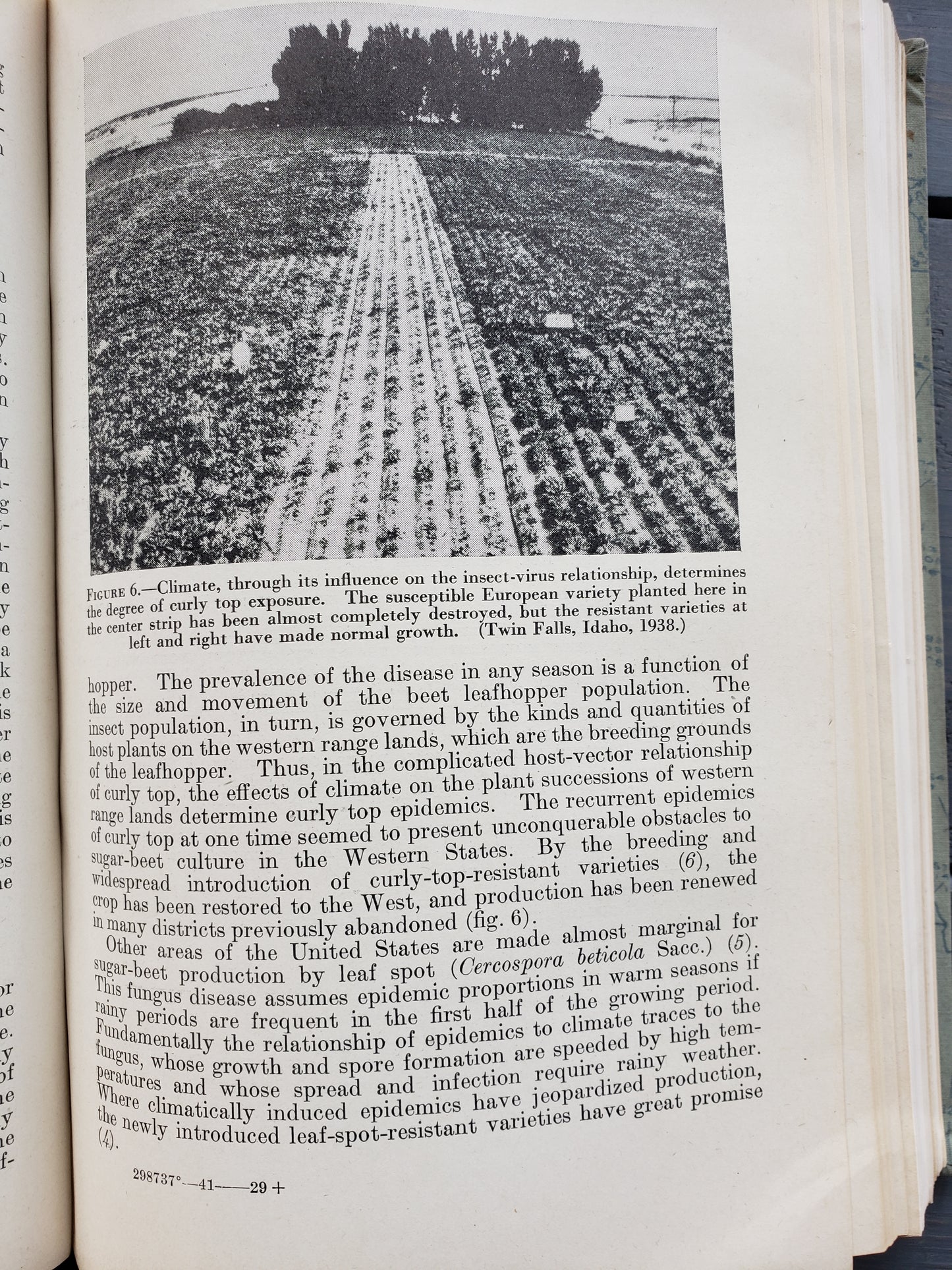 Climate and Man (1941 )