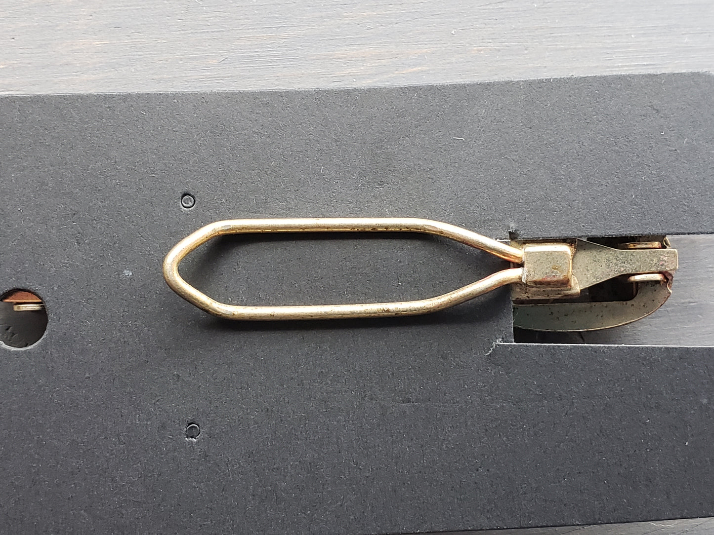 Hadley "K" Adjustable tie clip