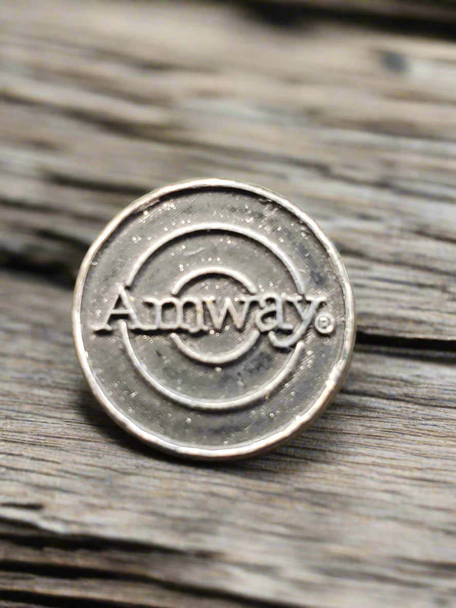 AMWAY tie tack