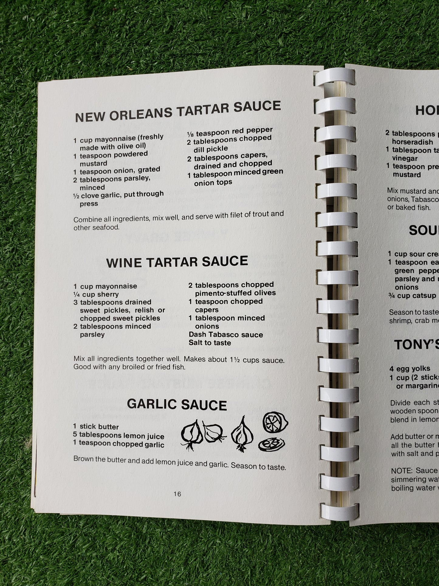 Cajun Country Cookbook (Tony Chachere's)