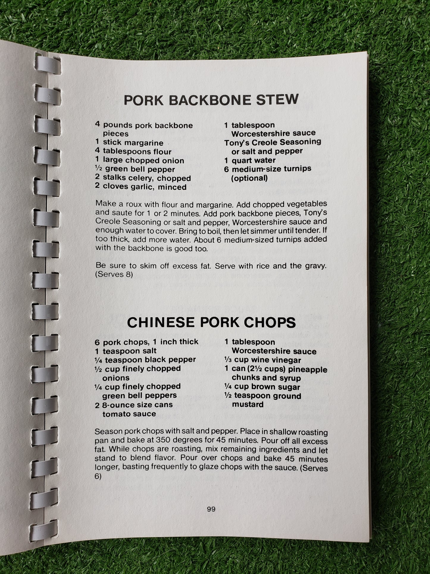 Cajun Country Cookbook (Tony Chachere's)