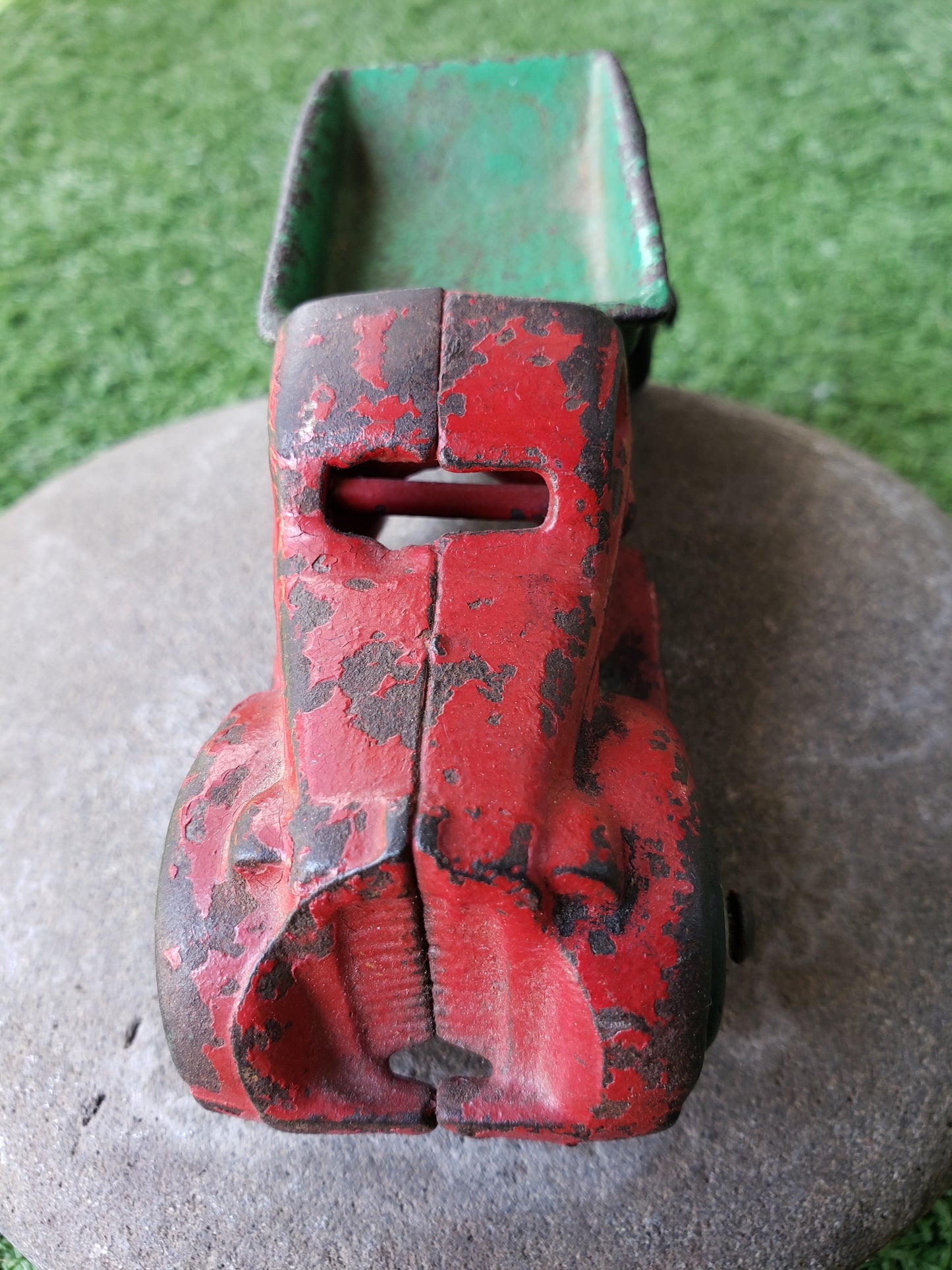 1930's Arcade Toys cast iron Dump Truck