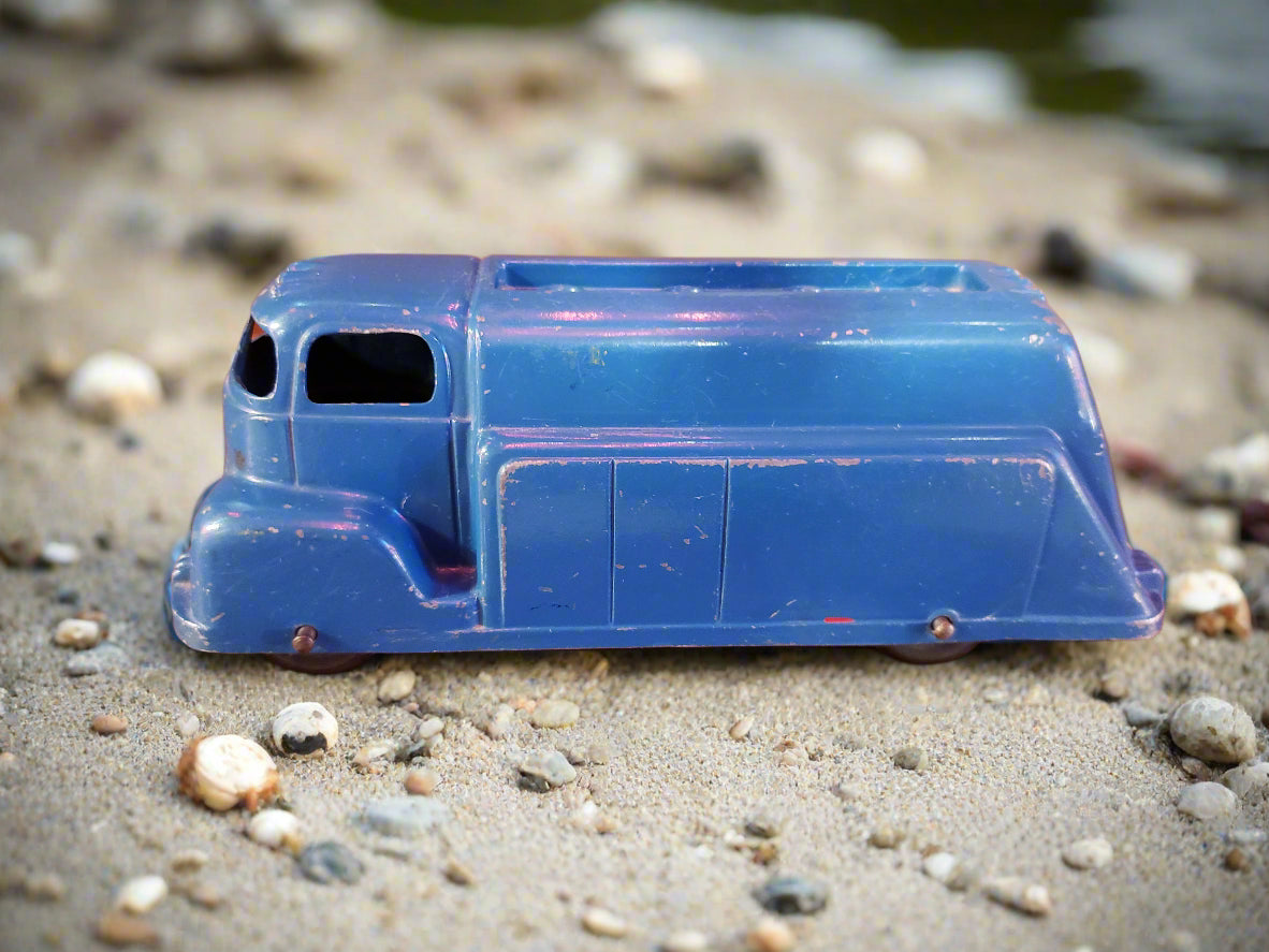 SLIK-TOYS blue metal gasoline truck
