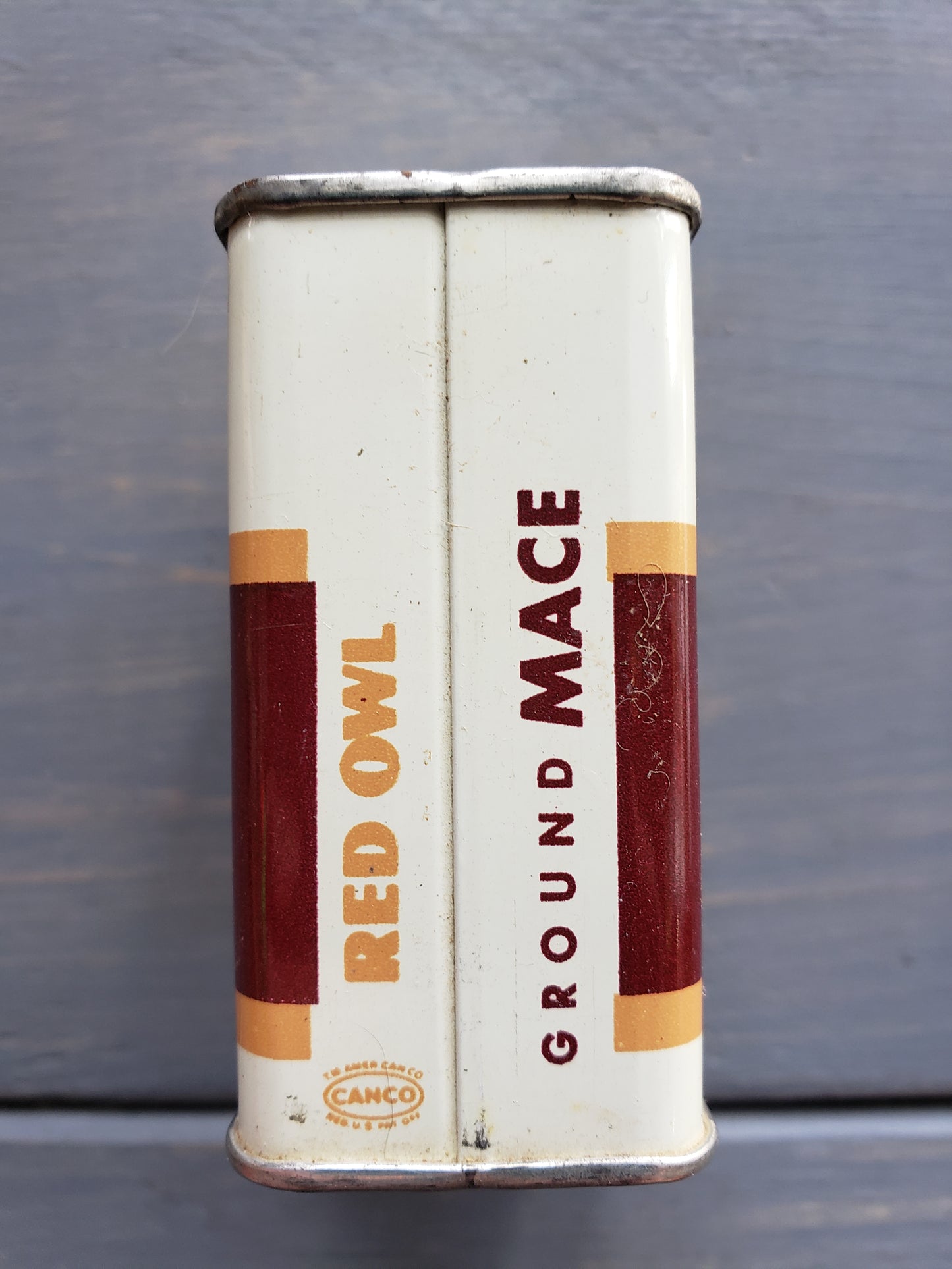 Red Owl (1948) 1.5 ounce MACE tin