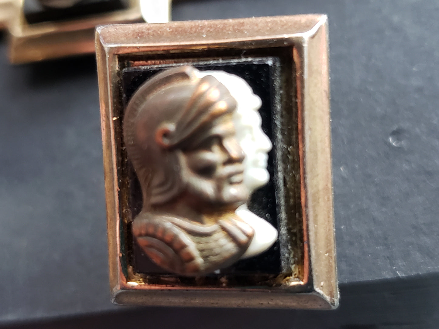 Vintage double silhouette cuff link tie bar set