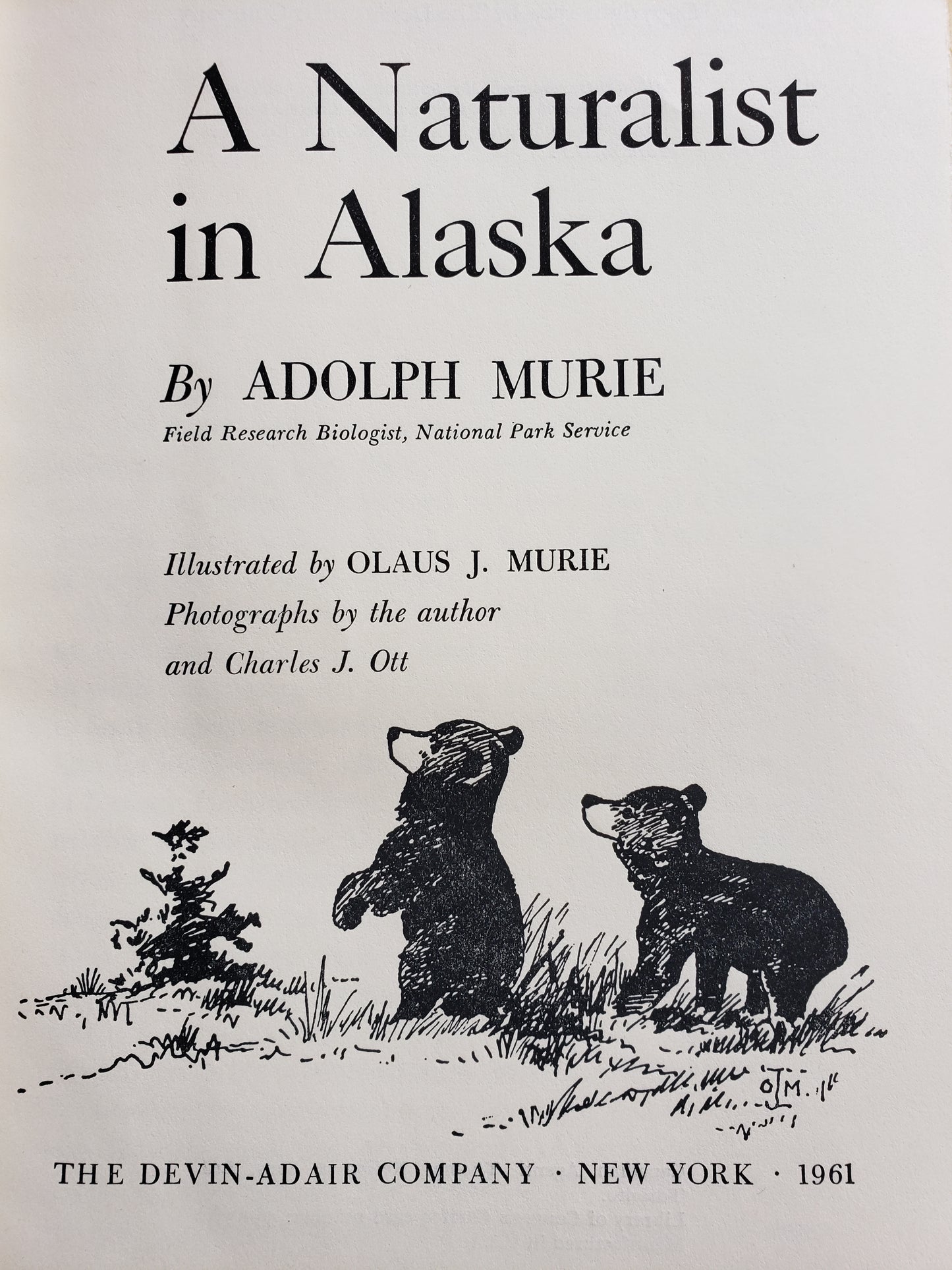 A Naturalist in Alaska by Adolph Murie