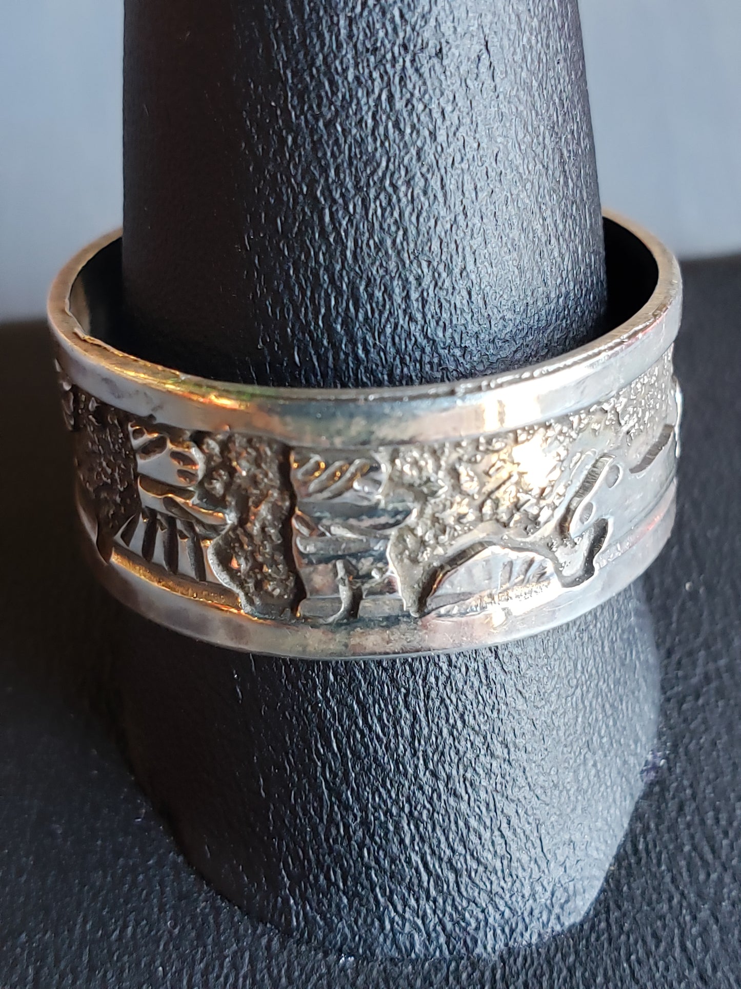 Sterling Navajo Storyteller Ring Size 12