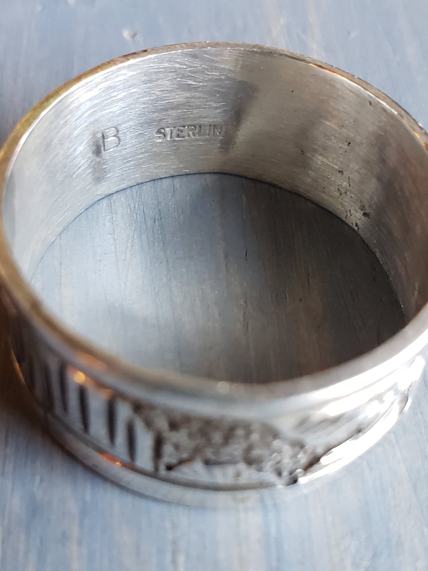 Sterling Navajo Storyteller Ring Size 12