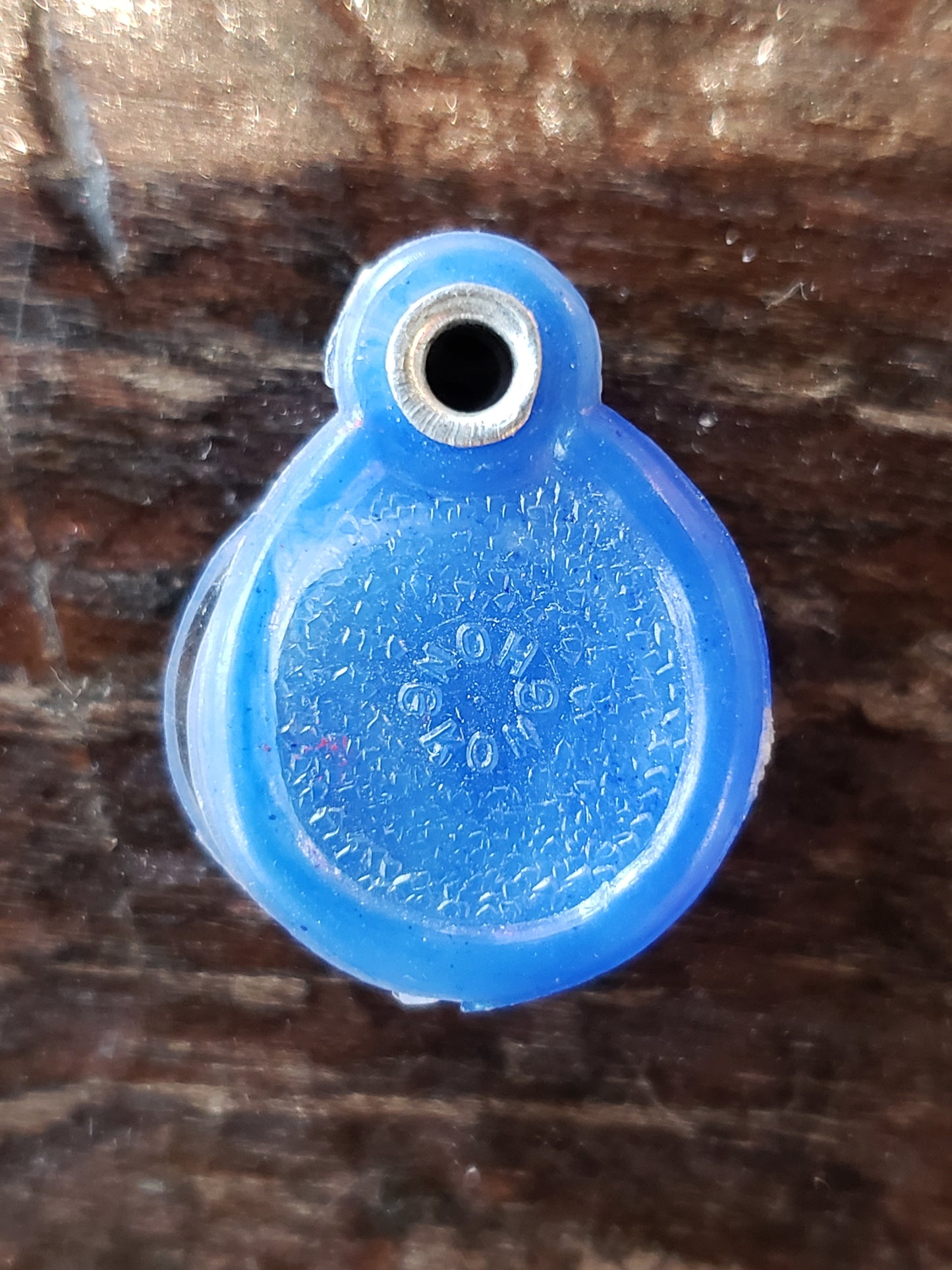 Cracker jack toy magnifier