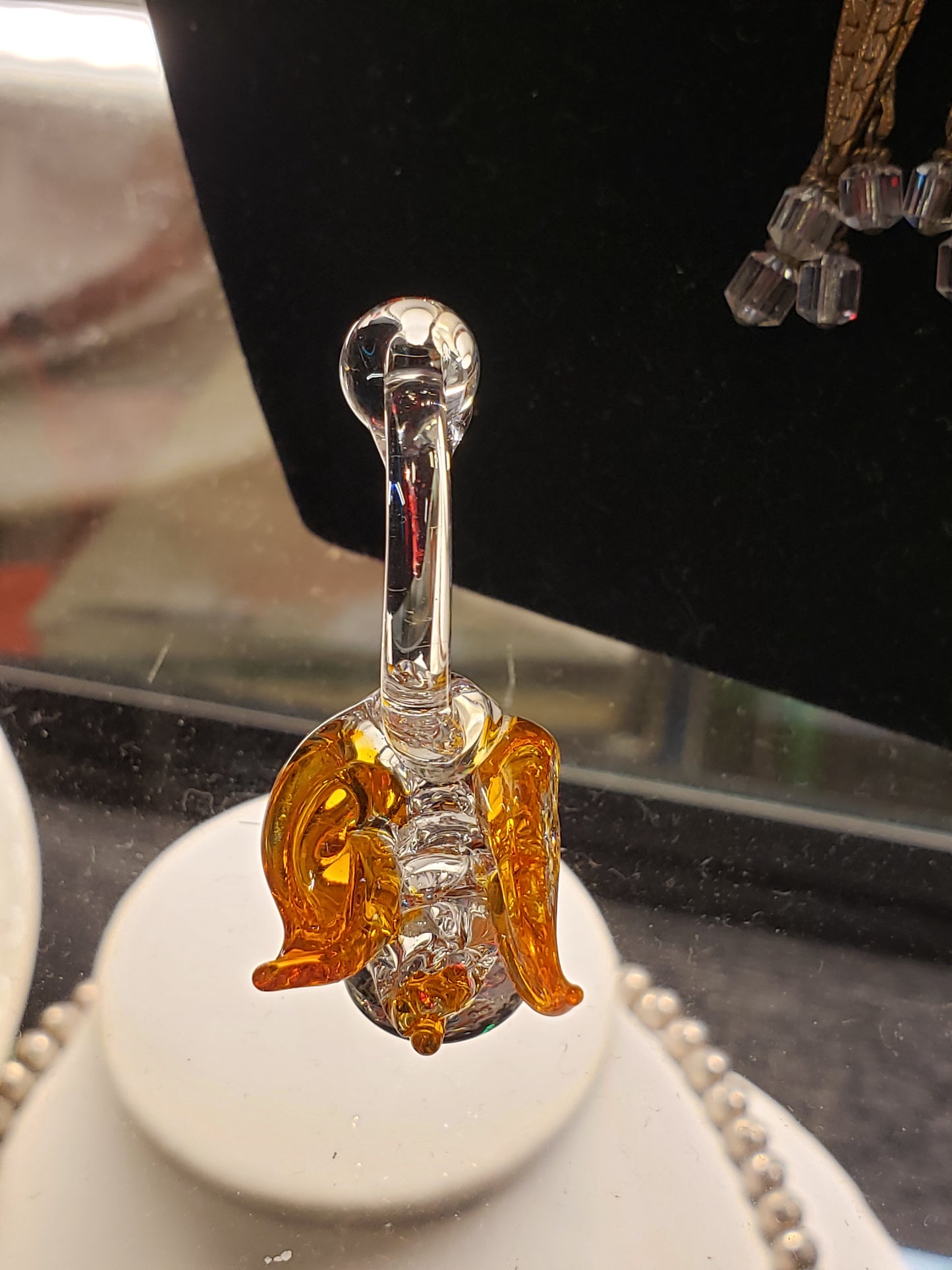 Glass swan