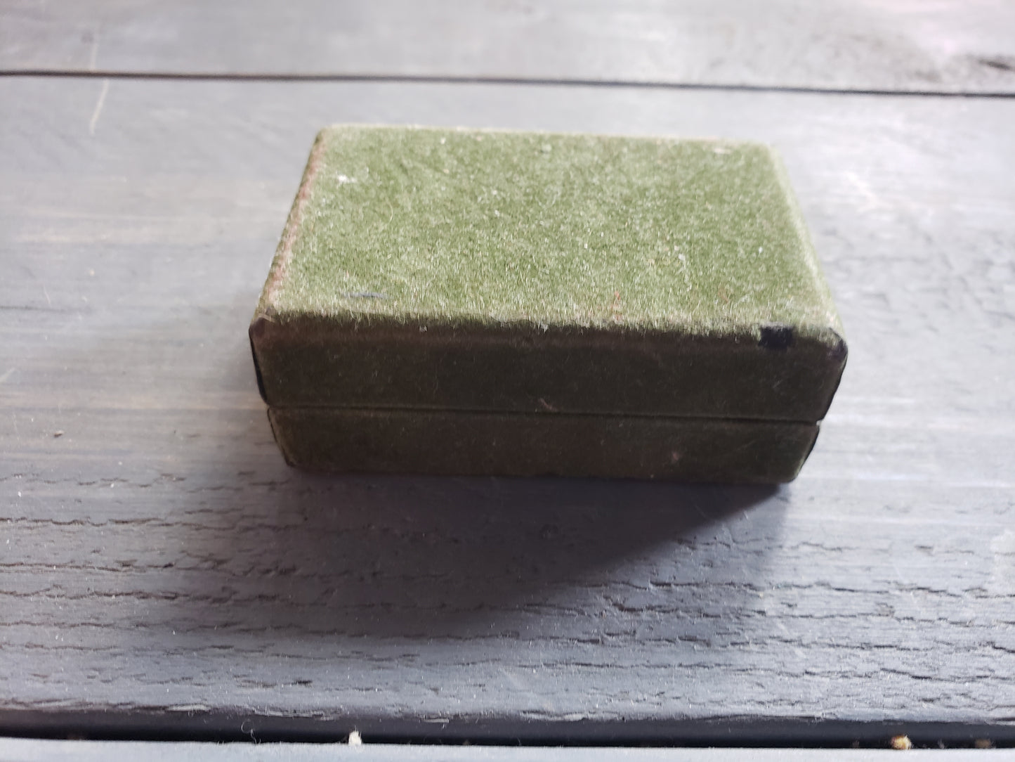 Towncraft Tie Clip in green velvet case (missing jewel)