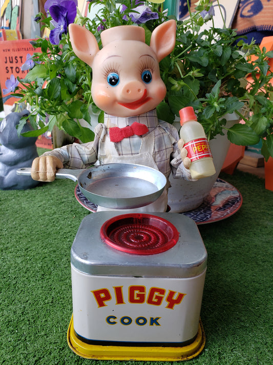 1950s Original Yonezawa Piggy Cook Battery Operated Toy