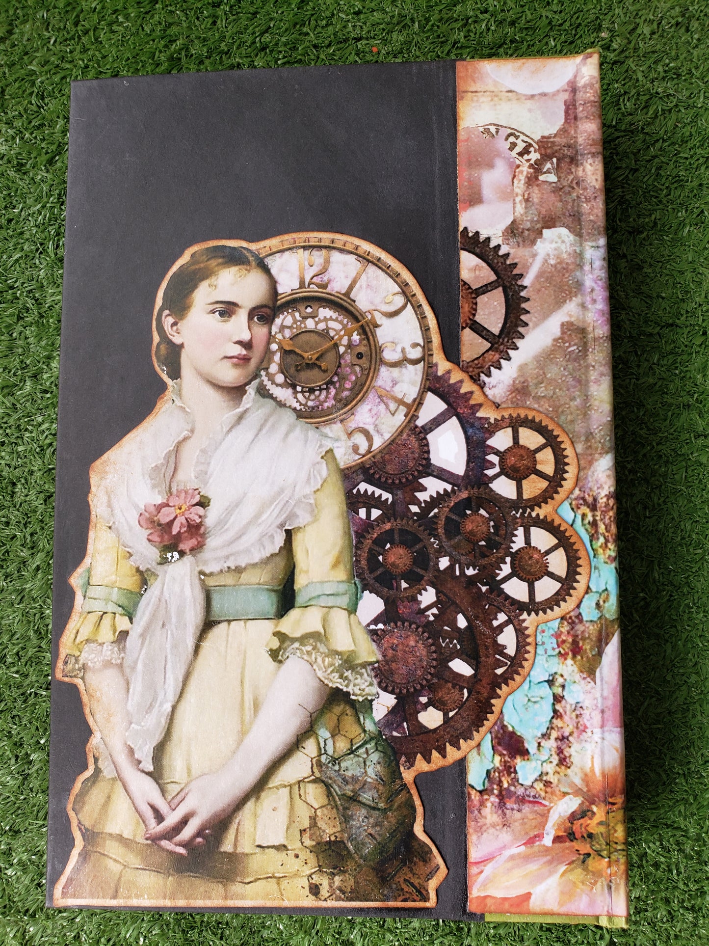 Feminine Steampunk Journal