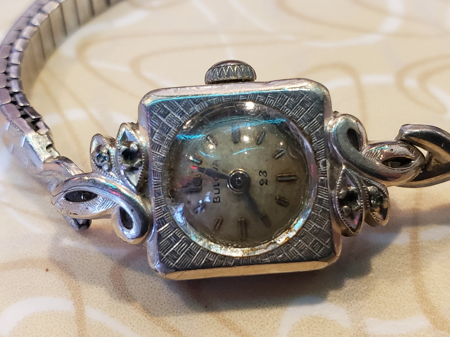 Vintage Bulova 23 Ladies wrist watch WORKS