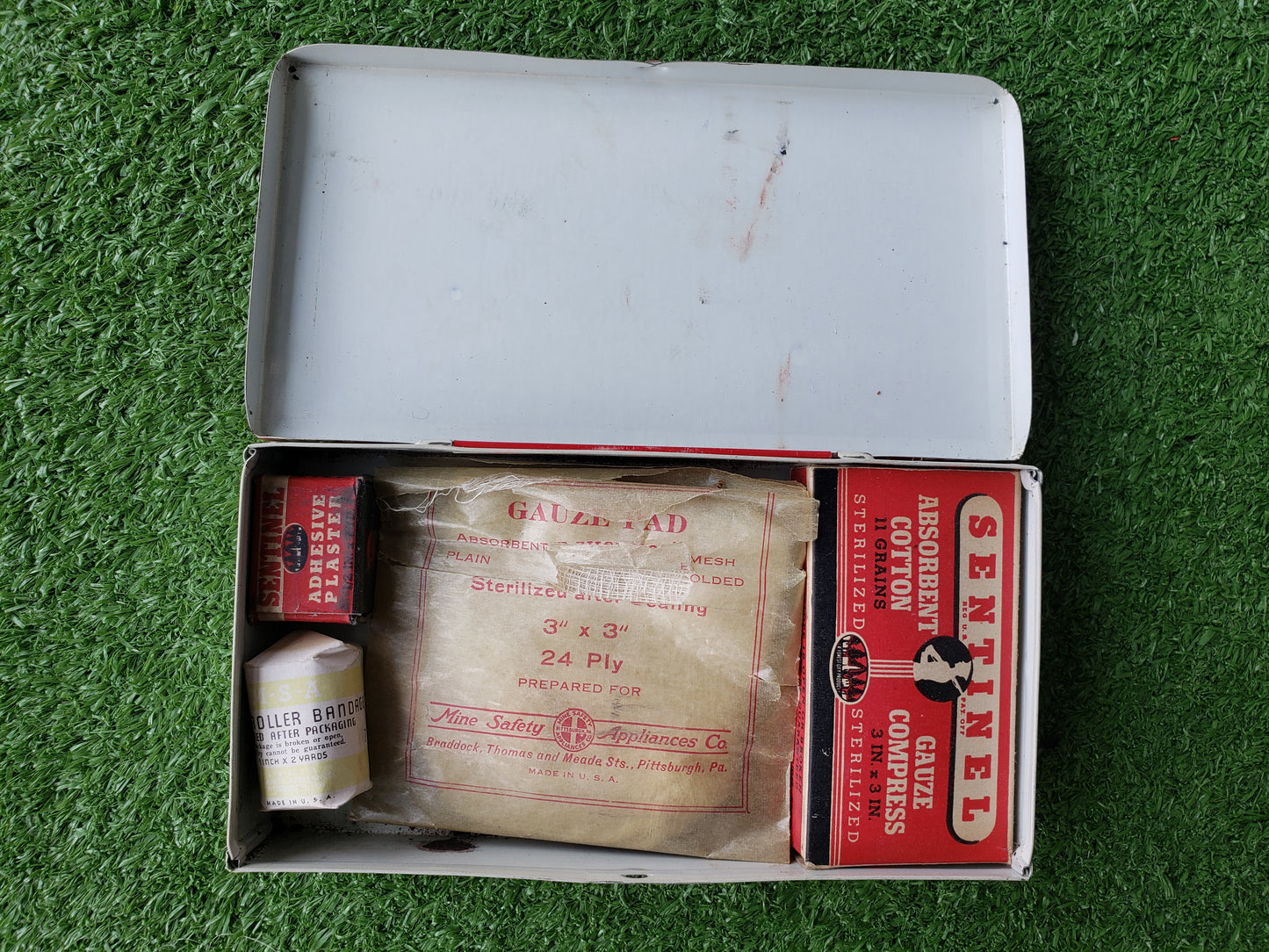 1940s Sentinel Utility First Aid Kit