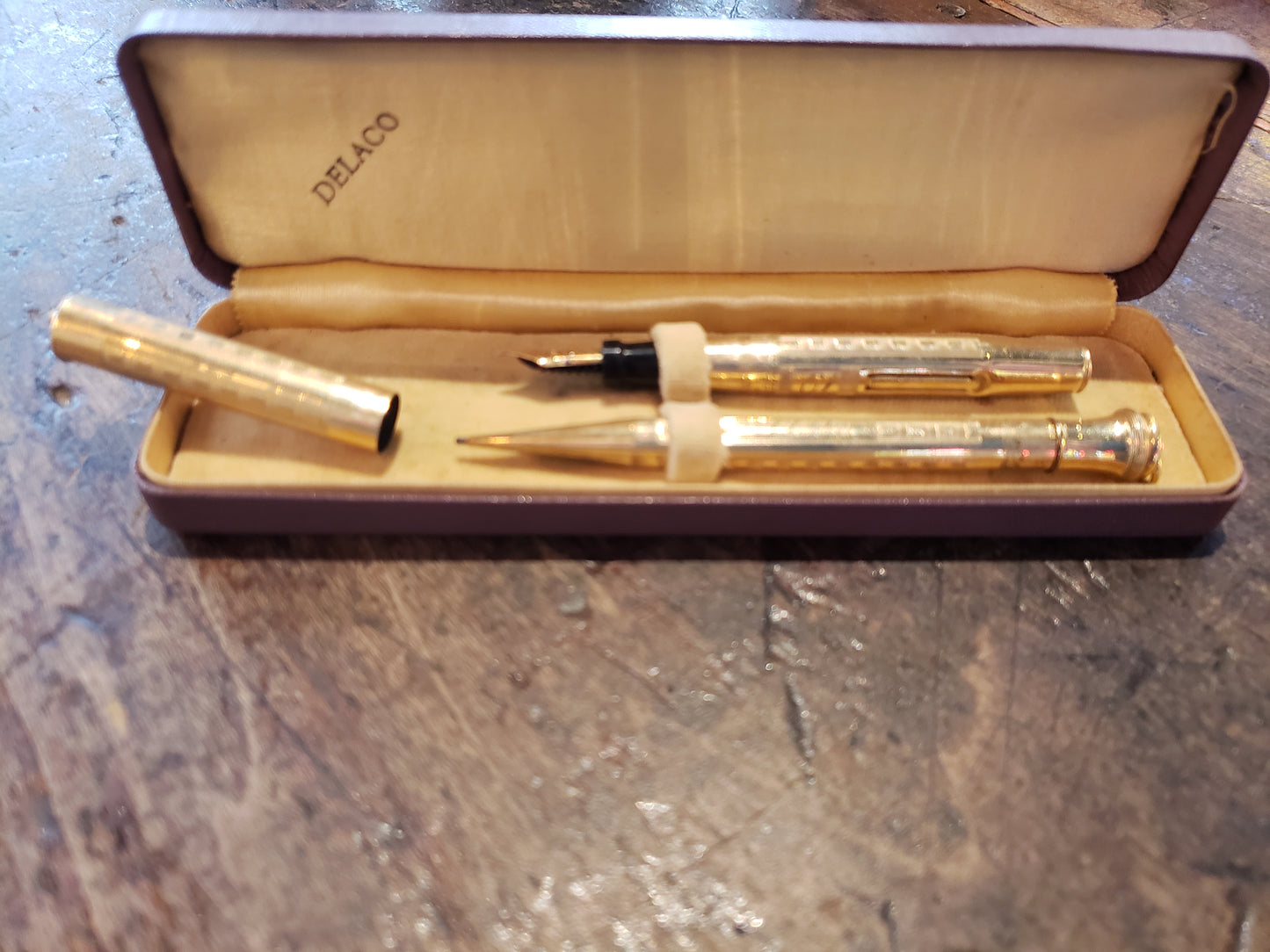 1920's DELACO pencil and pen set