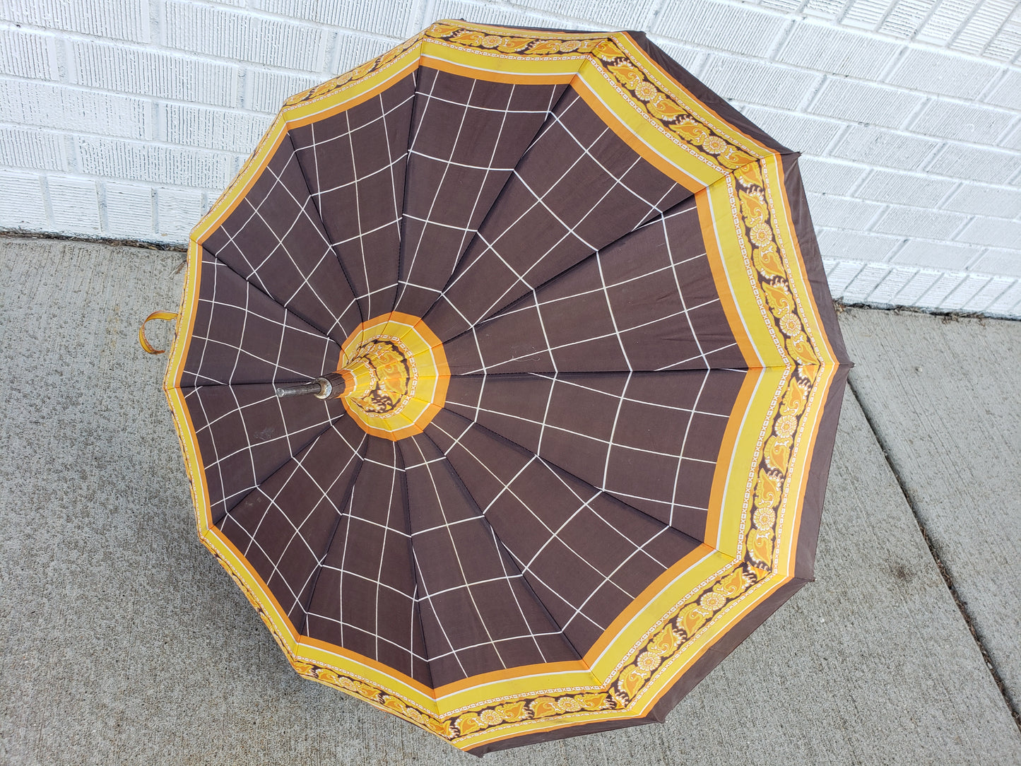 Vintage brown orange yellow Umbrella with Lucite handle