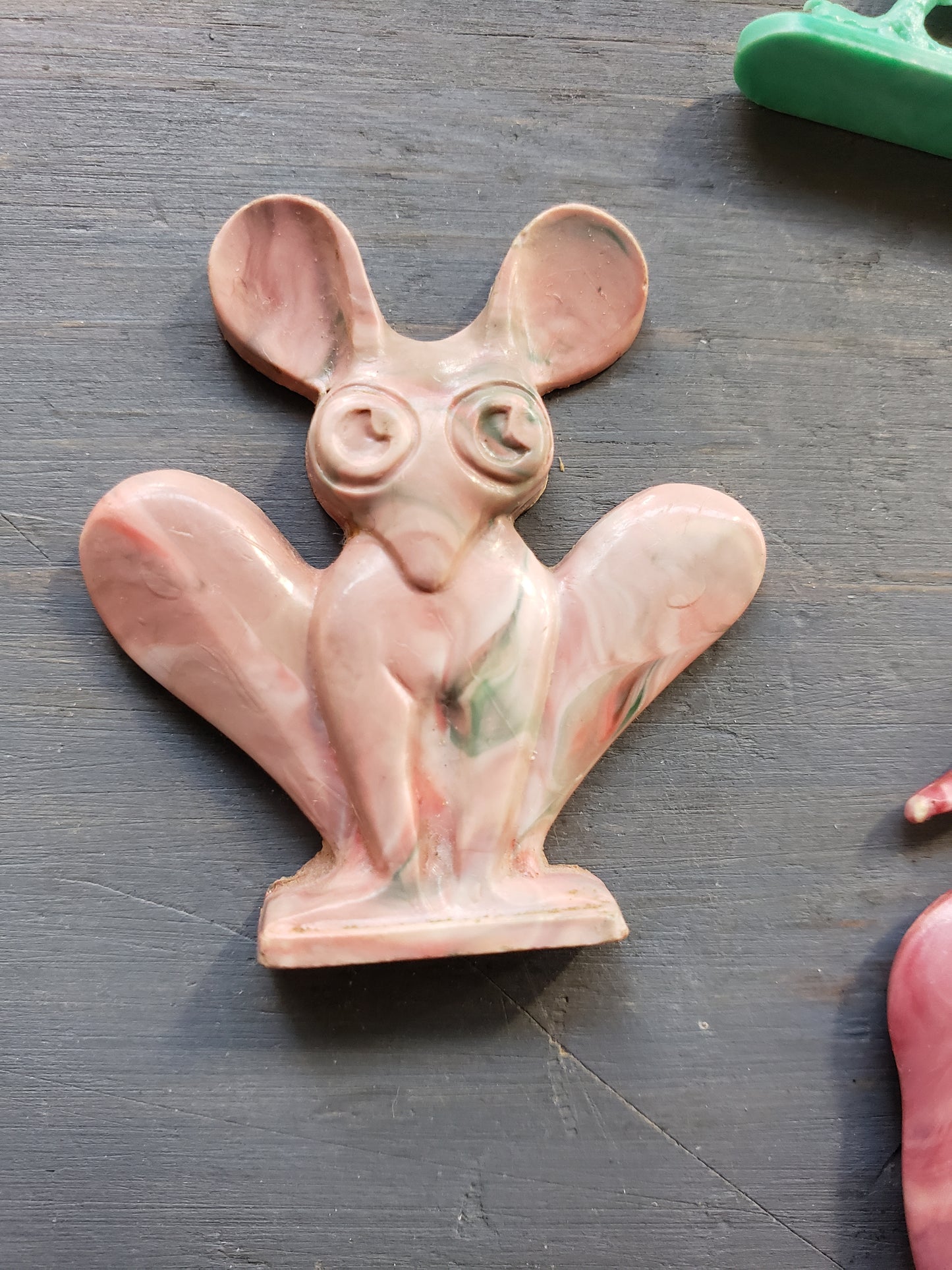 Bakelite cracker jack animals set of 6