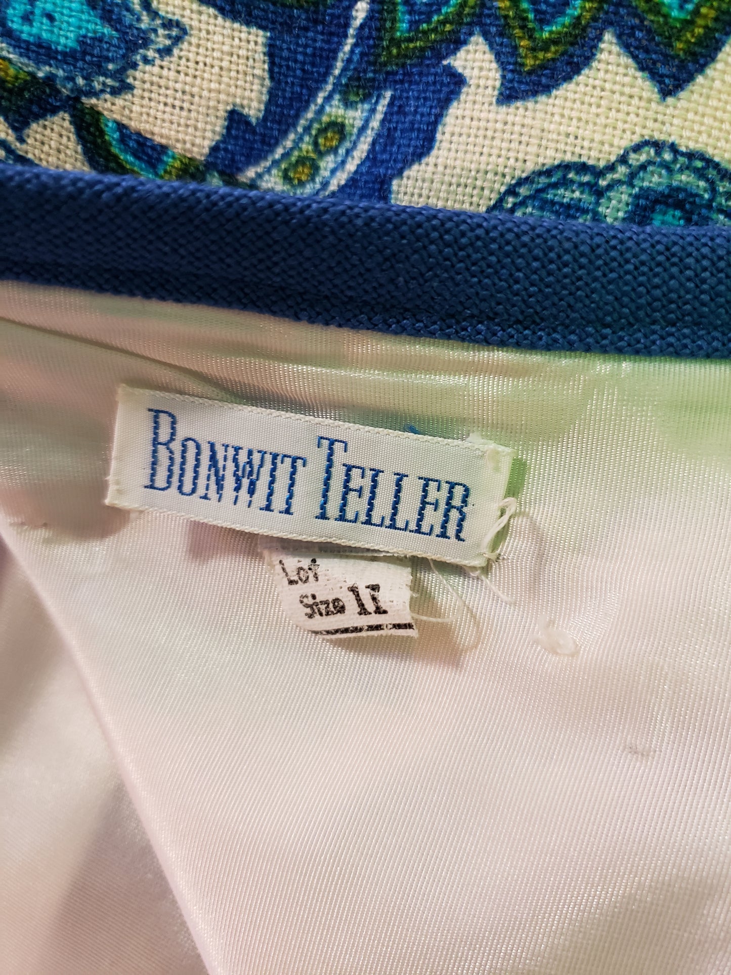 Blue Paisley size 11 vintage sheath dress