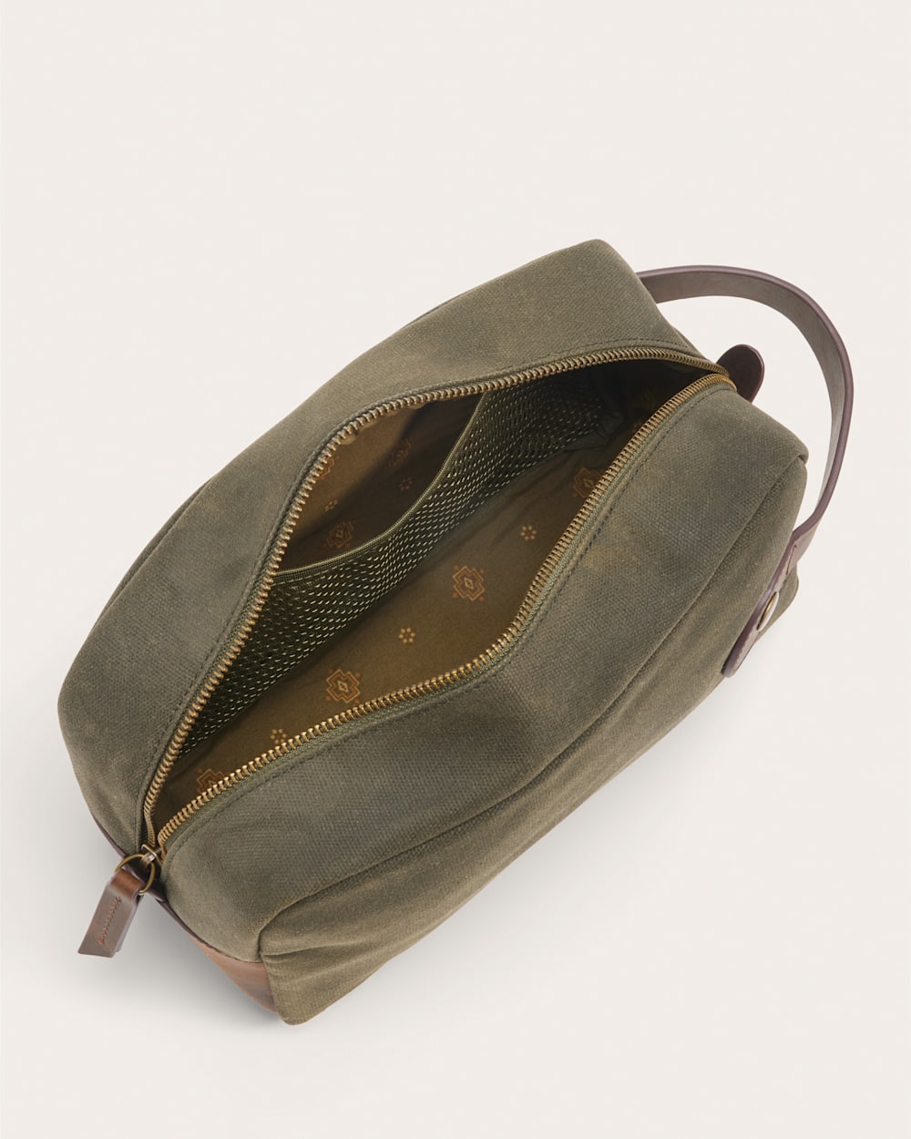 Pendleton Travel Kit in Olive