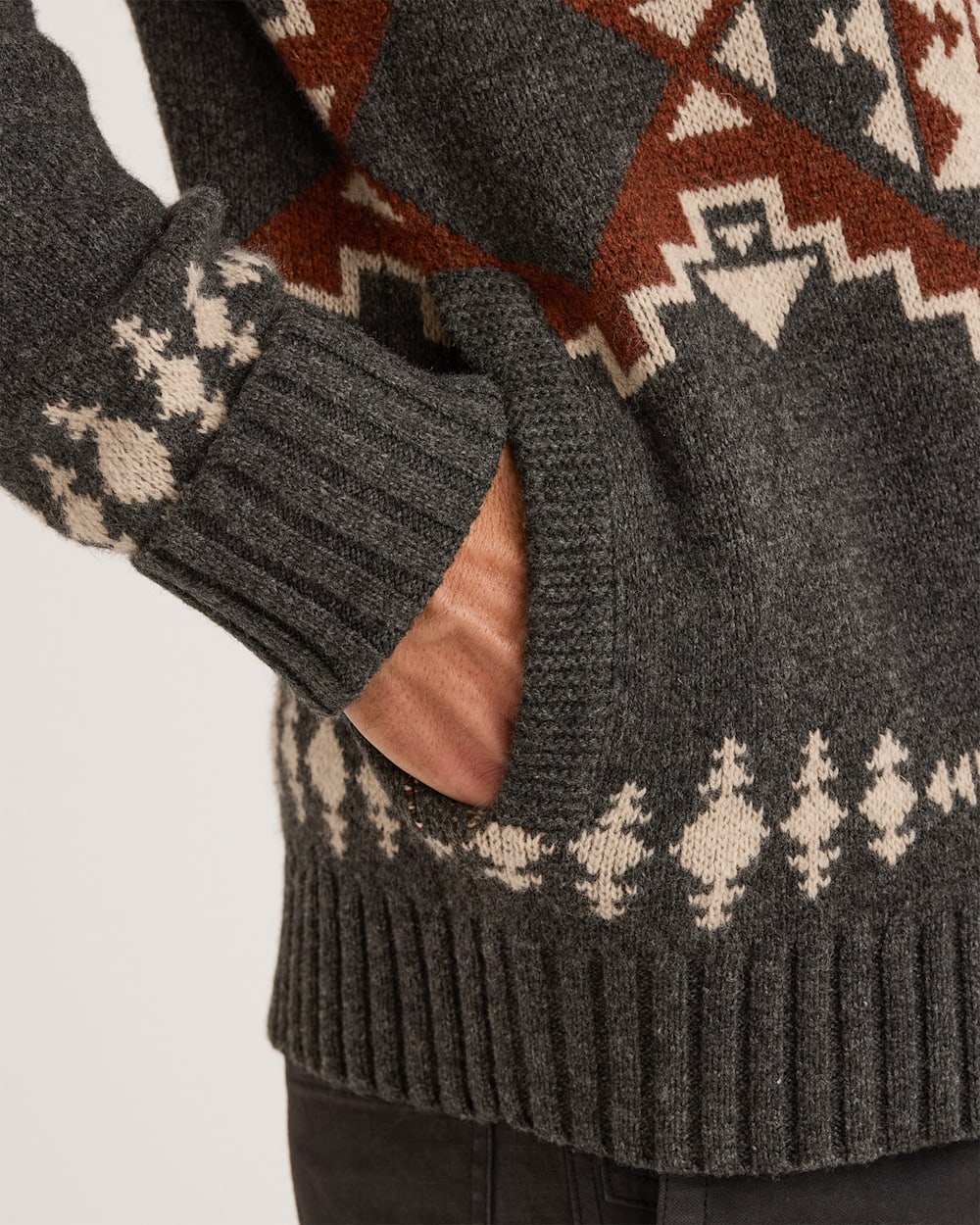 Pendleton Four Corners Zip Sweater: Four Corners Charcoal