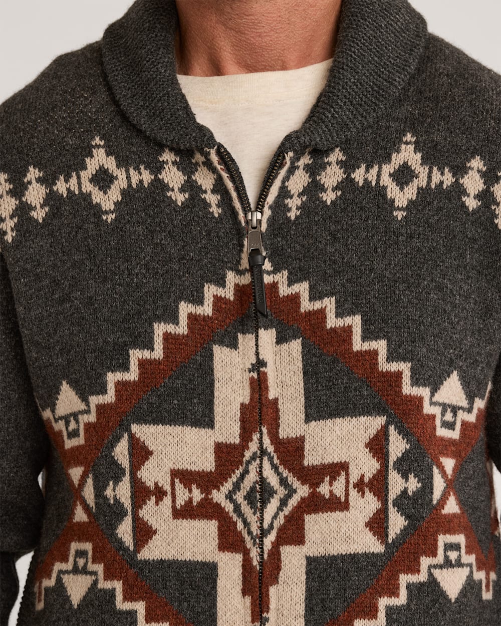 Pendleton Four Corners Zip Sweater: Four Corners Charcoal
