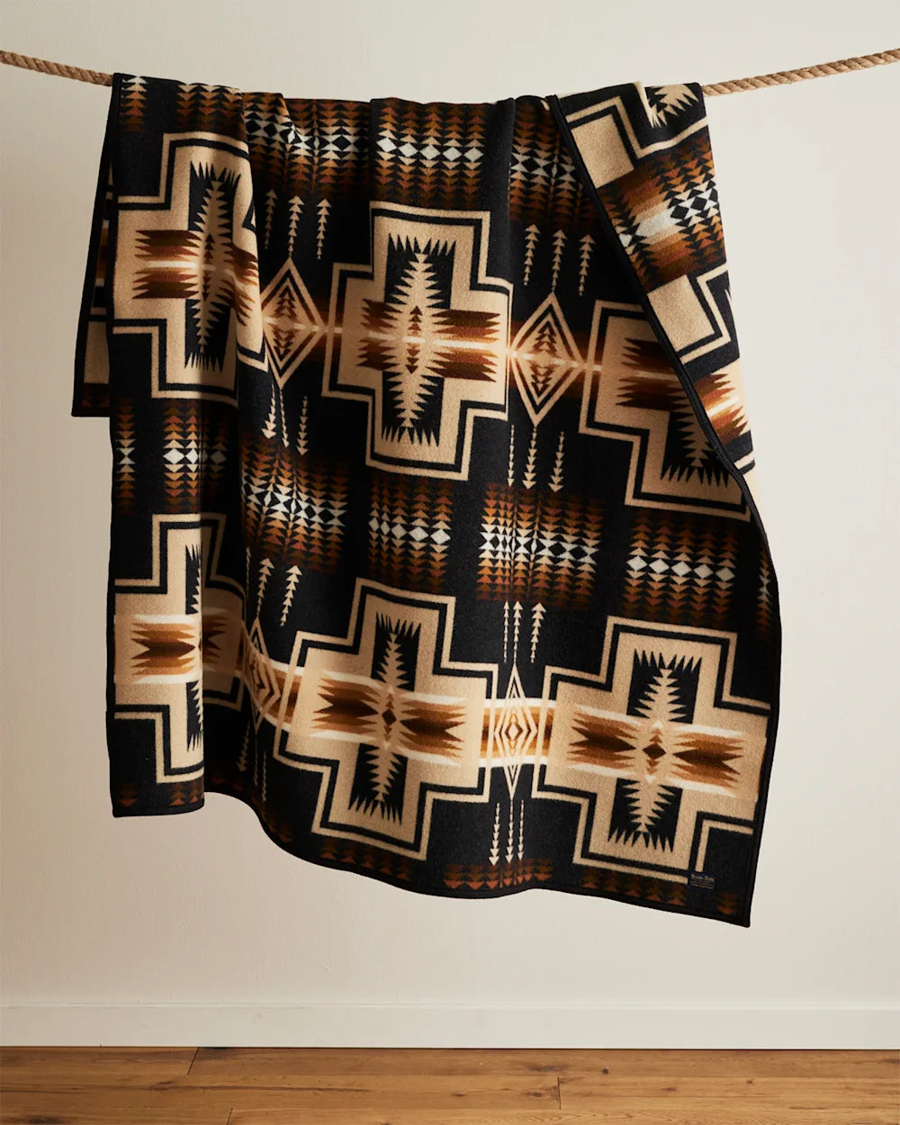 Pendleton Jacquard Napped Robe in Harding Oxford