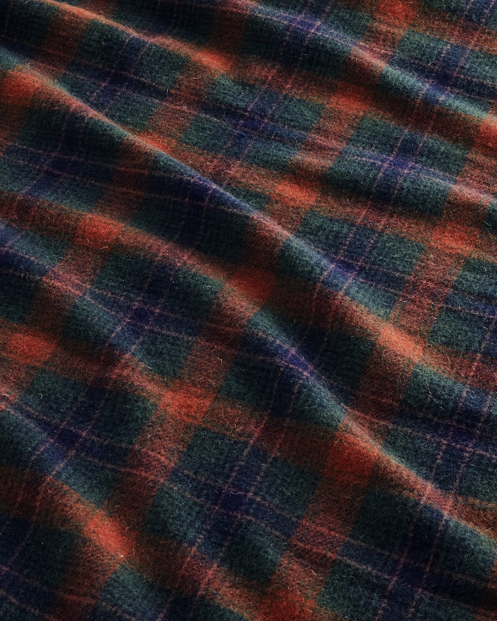 PENDLETON MOTOR ROBE THROW WITH LEATHER CARRIER- JACKSONVILLE PLAID