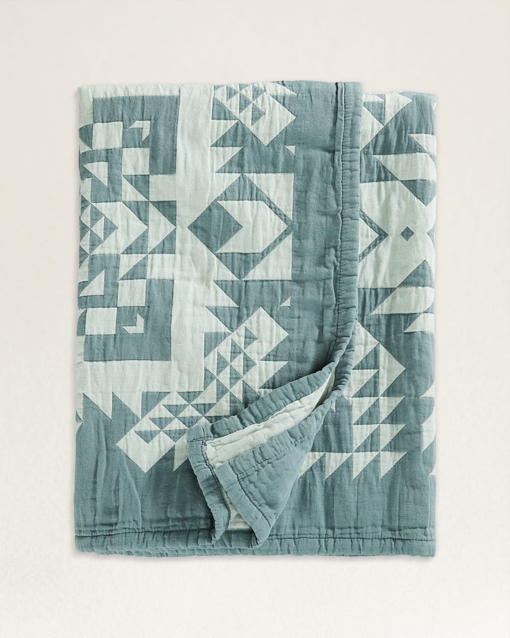 Pendleton COTTON MATELASSE COVERLET in Opal Springs Balsam (KING SIZE)