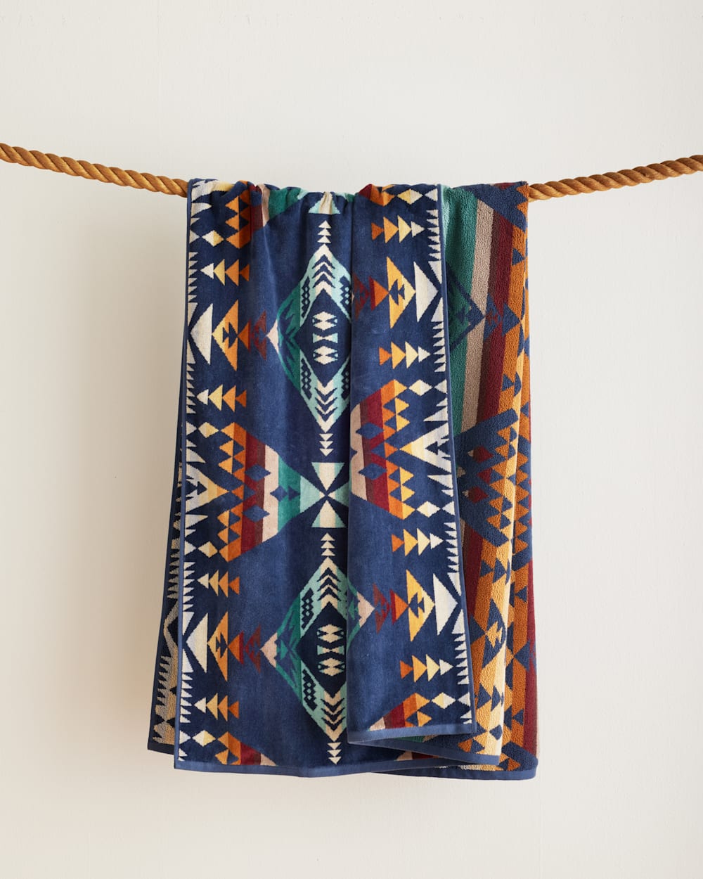 PENDLETON DIAMOND PEAK SPA TOWEL
