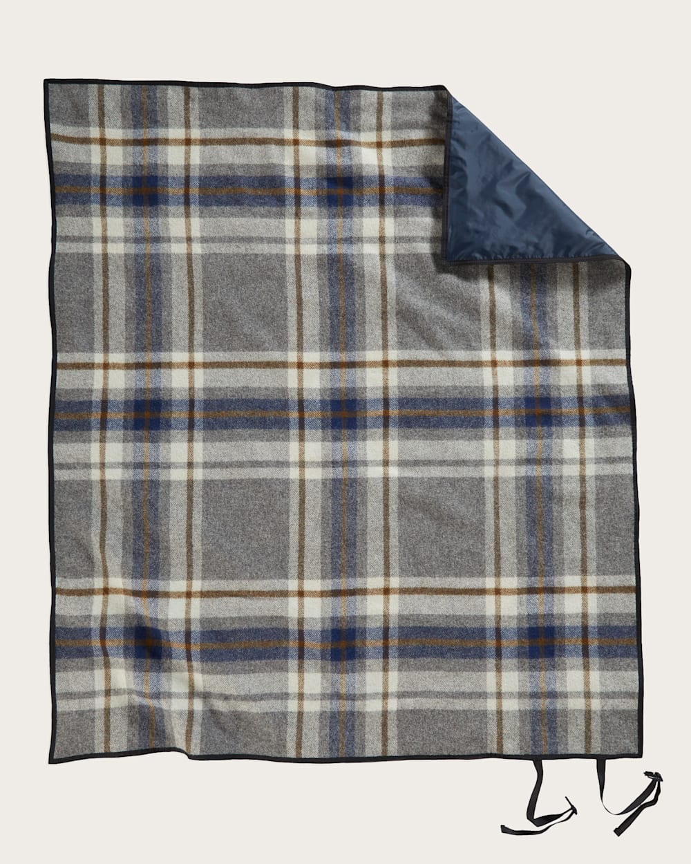 Pendleton Nylon Backed Roll Up Blanket in Raleigh Plaid