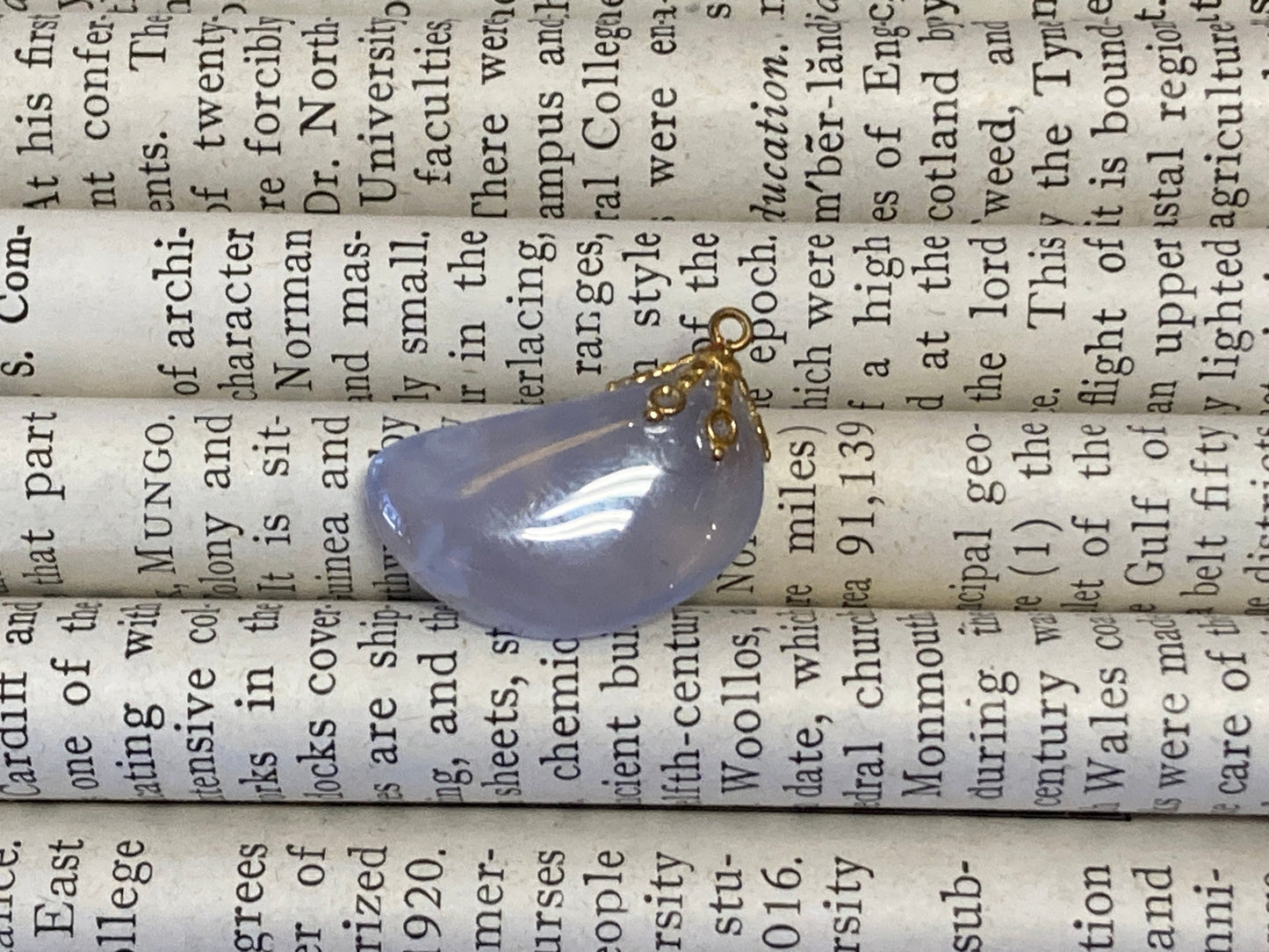 Rose Quartz Agate (lavender color)Pendant