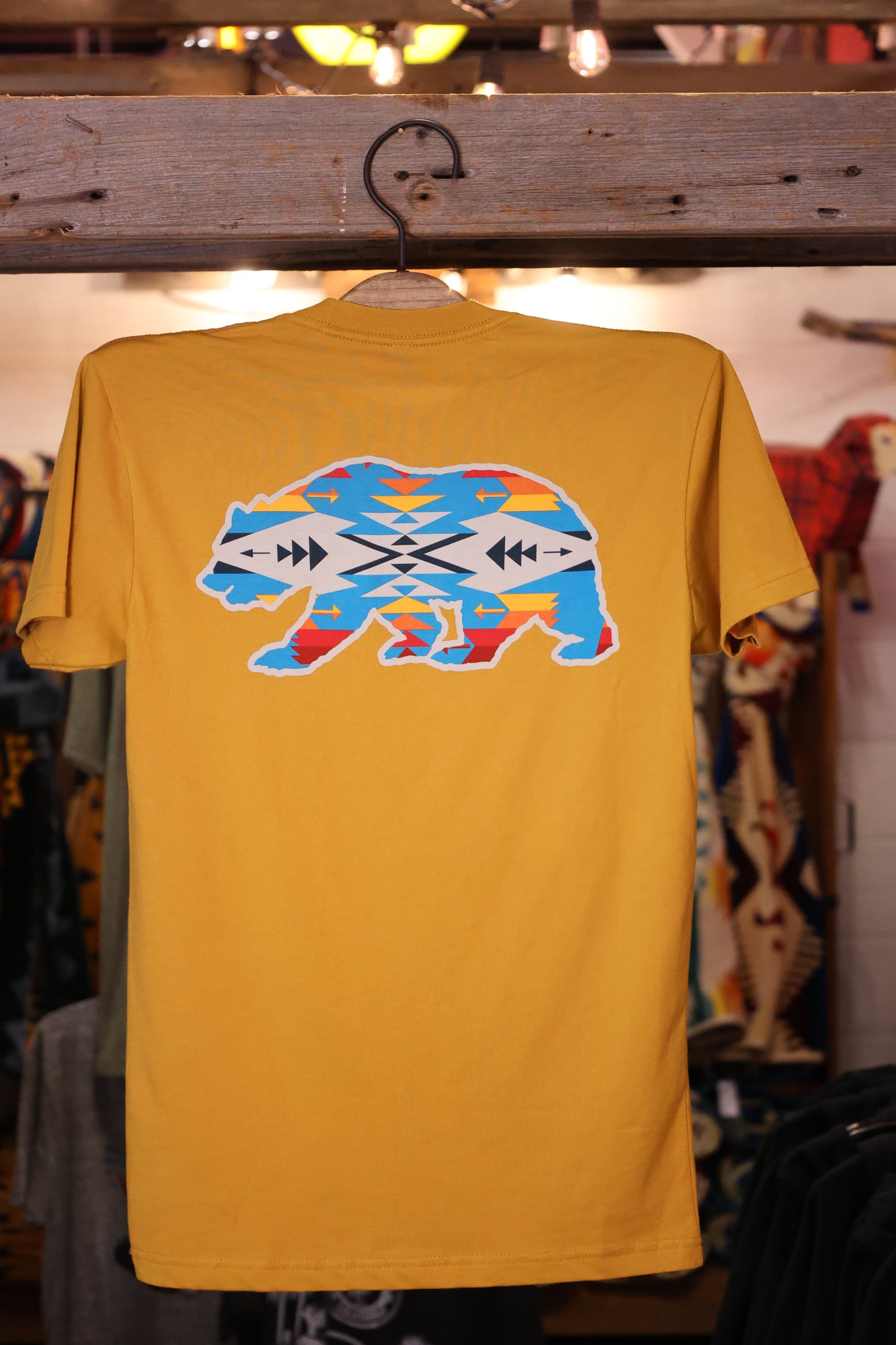 PENDLETON TUCSON BEAR GRAPHIC TEE -ANTIQUE GOLD/MULTI -