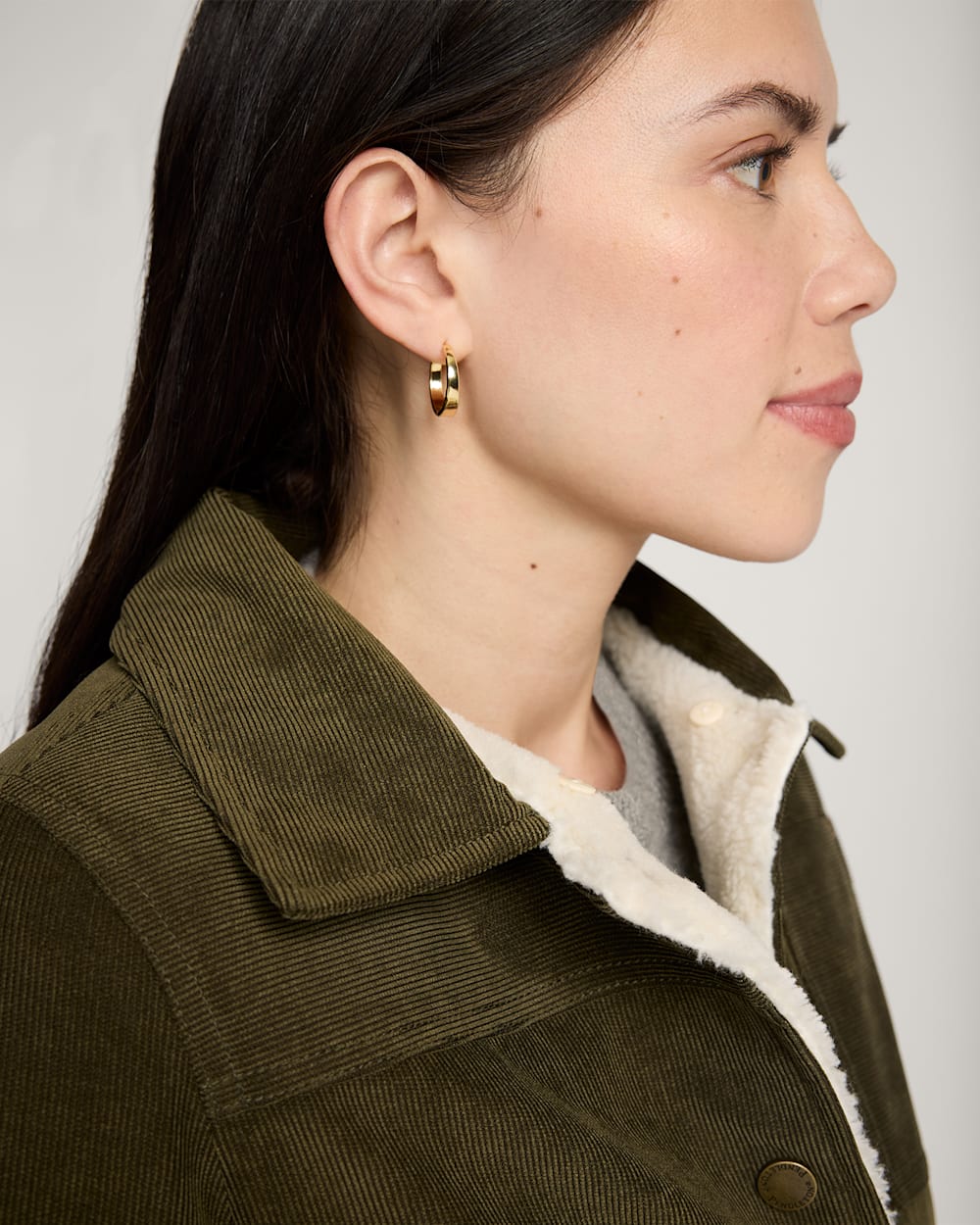 Pendleton Women's Wind River Corduroy Trucker in Dark Olive