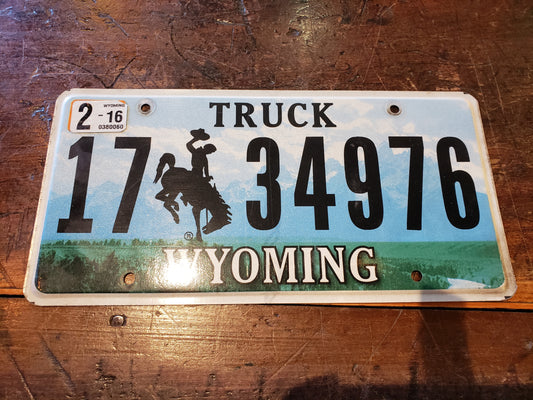 2016 Wyoming license plate 17 34976