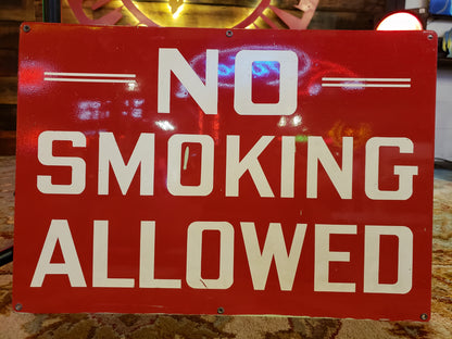 NO SMOKING sign