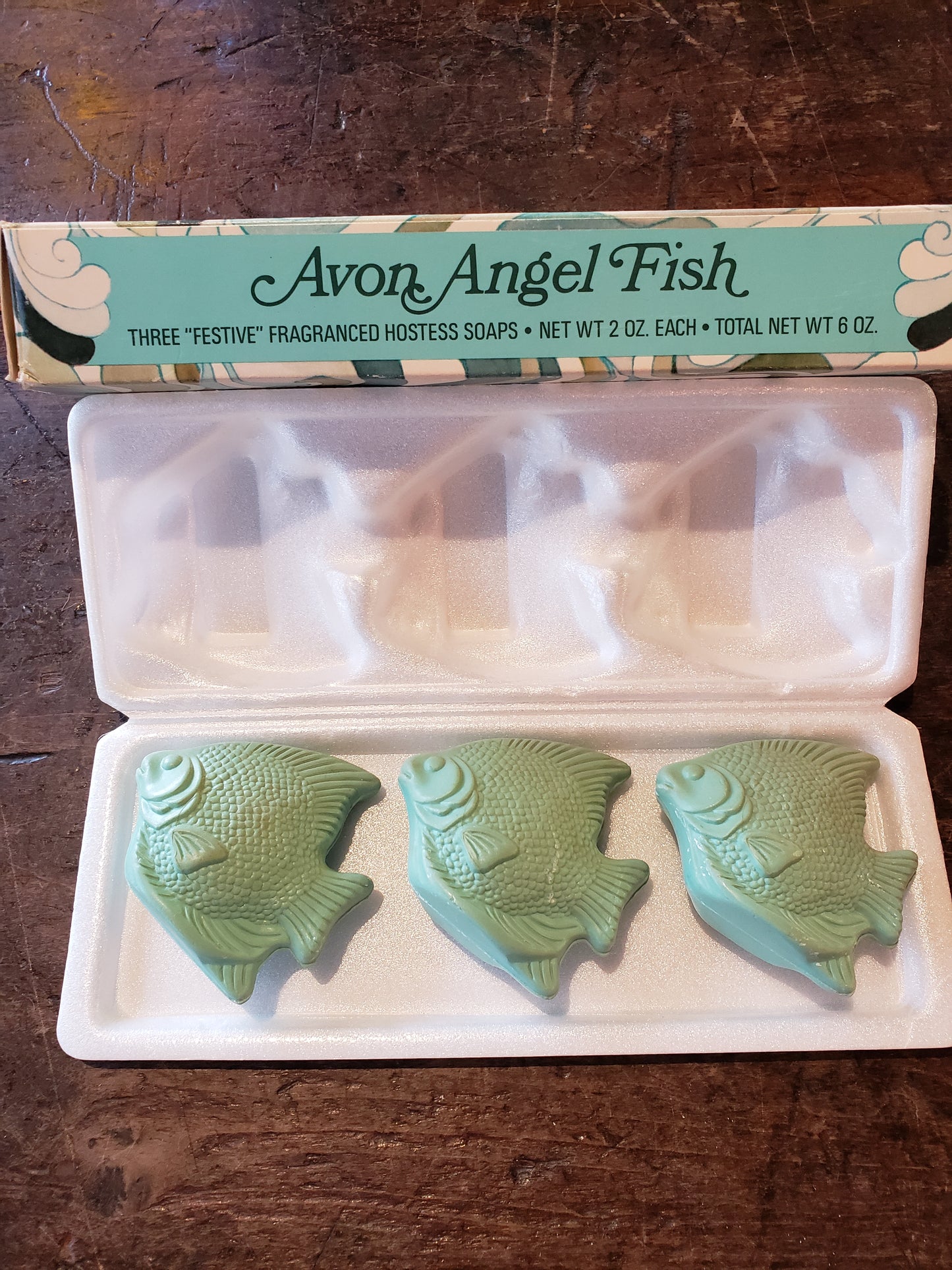 AVON Angel Fish hostess soap set