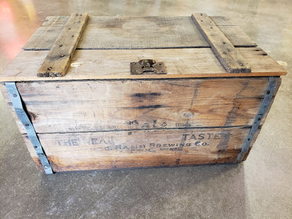 HAMM Brewing vintage wooden trunk