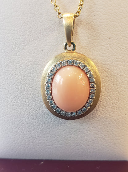 14K yellow gold necklace coral and diamonds pendant