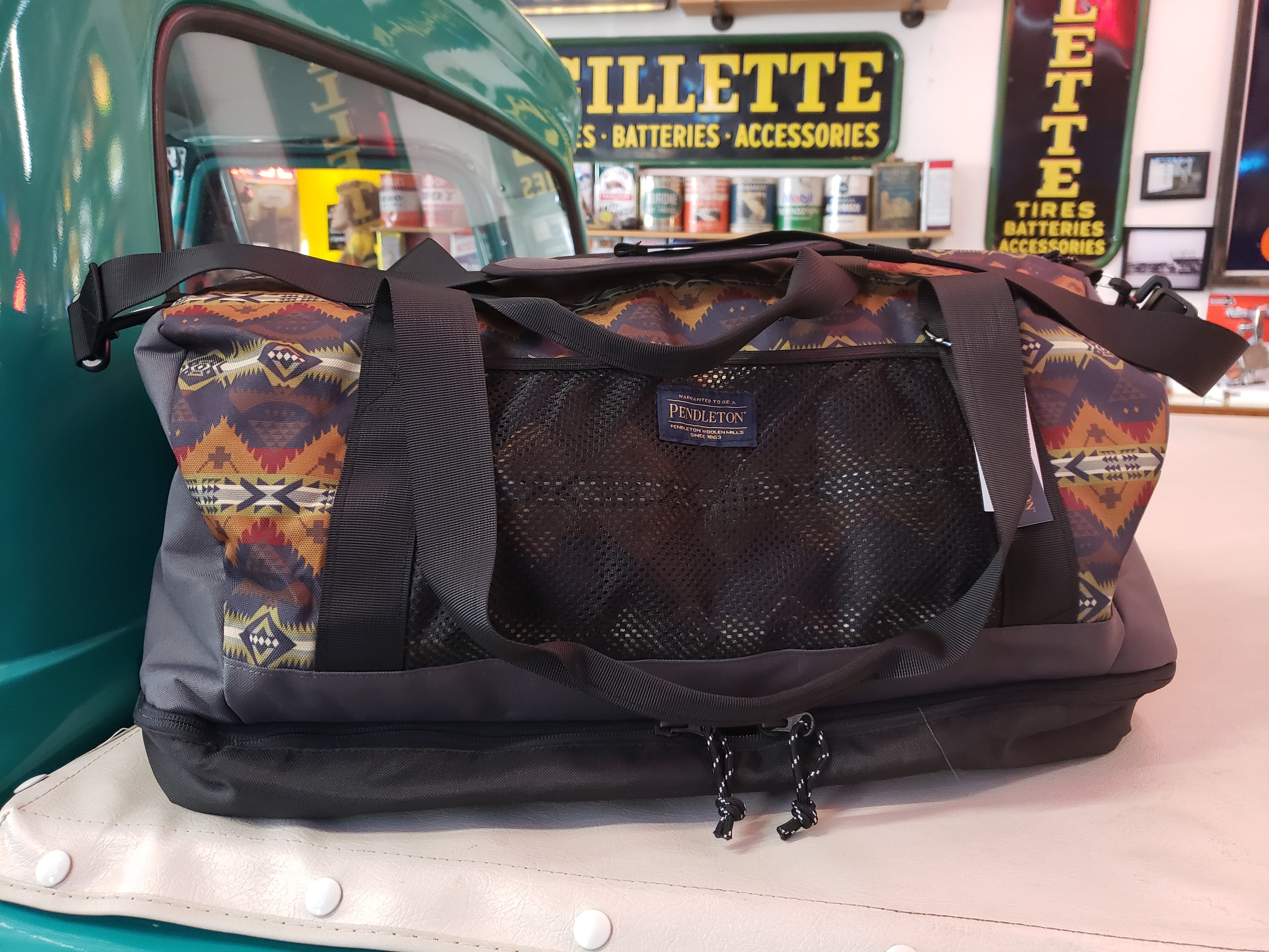 Pendleton Accessories – Frontier Auto Museum