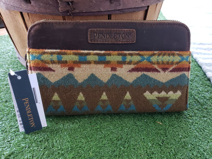 Pendleton Continental Zip Wallet