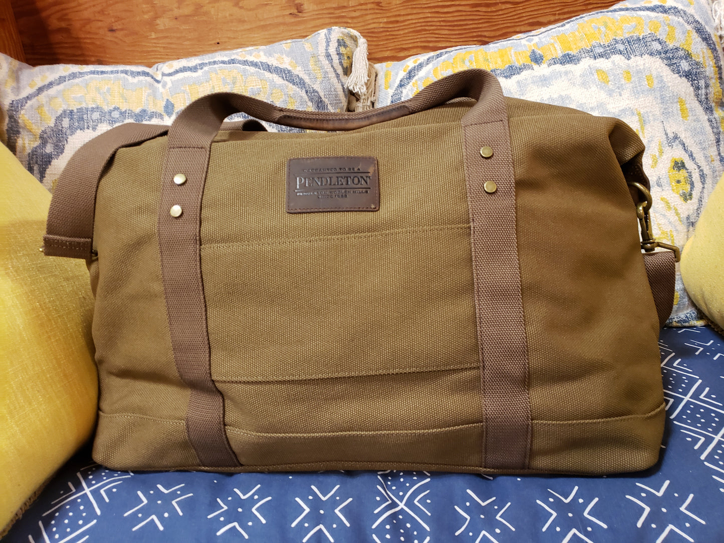 Pendleton Weekender Bag in Solstice Canyon