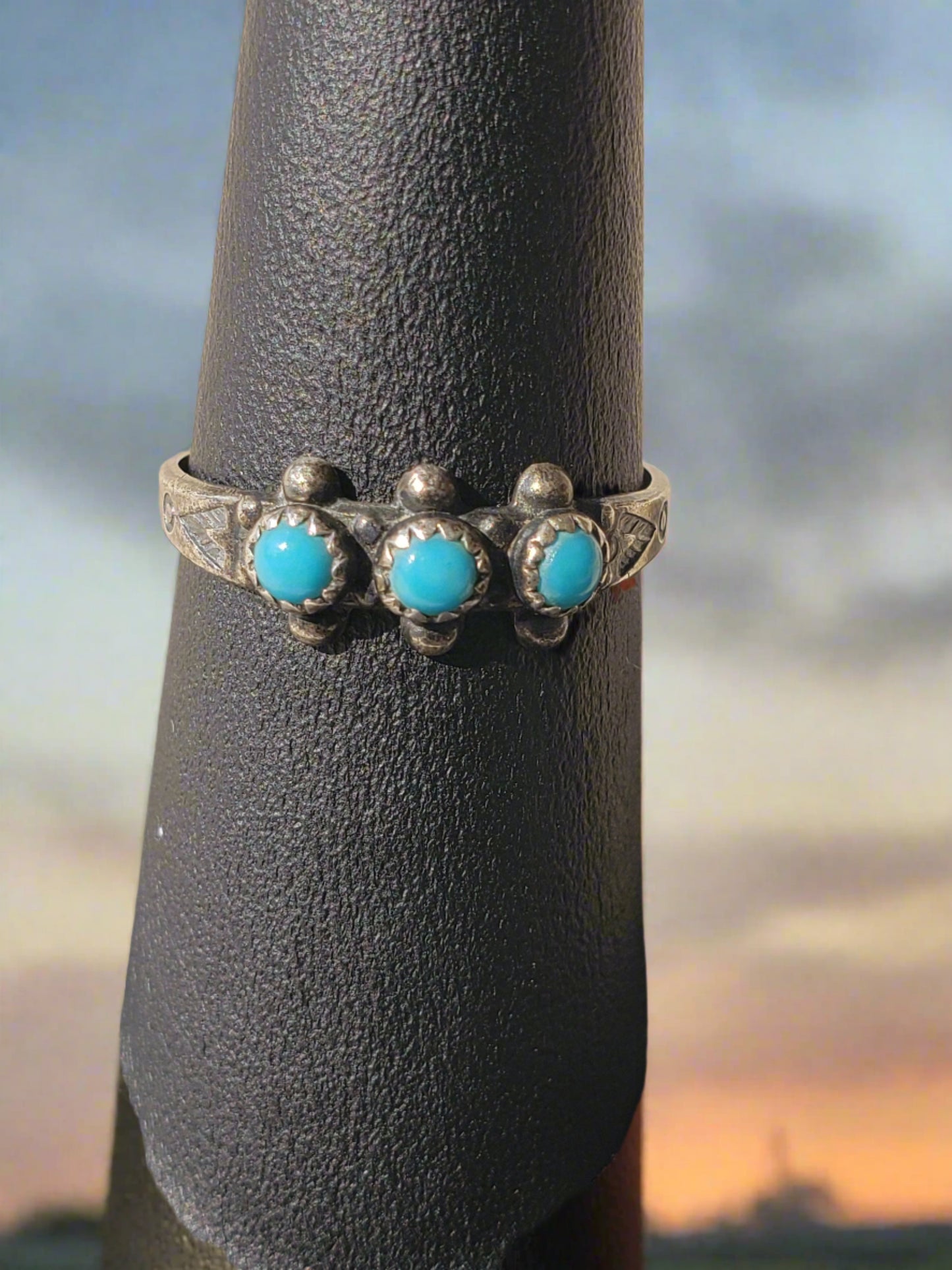 Turquoise and Sterling ring SIZE 7.5